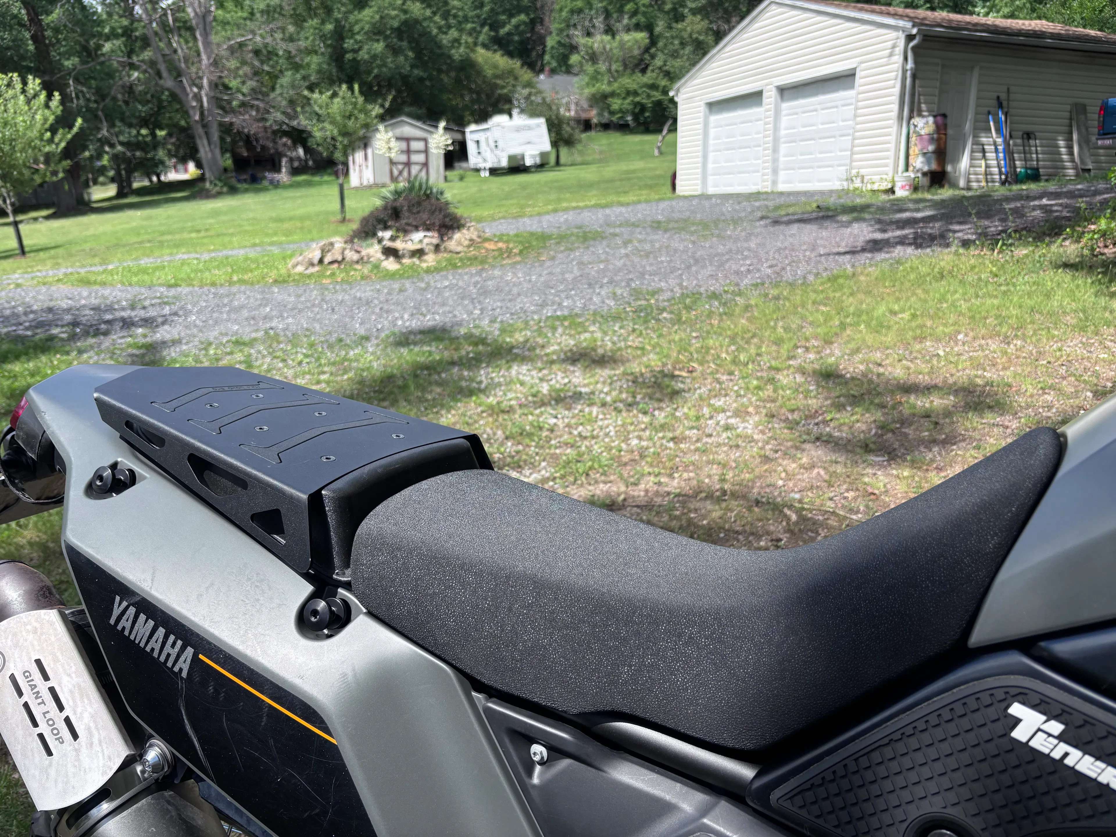 2024 Yamaha Tenere 700 seat right side close
