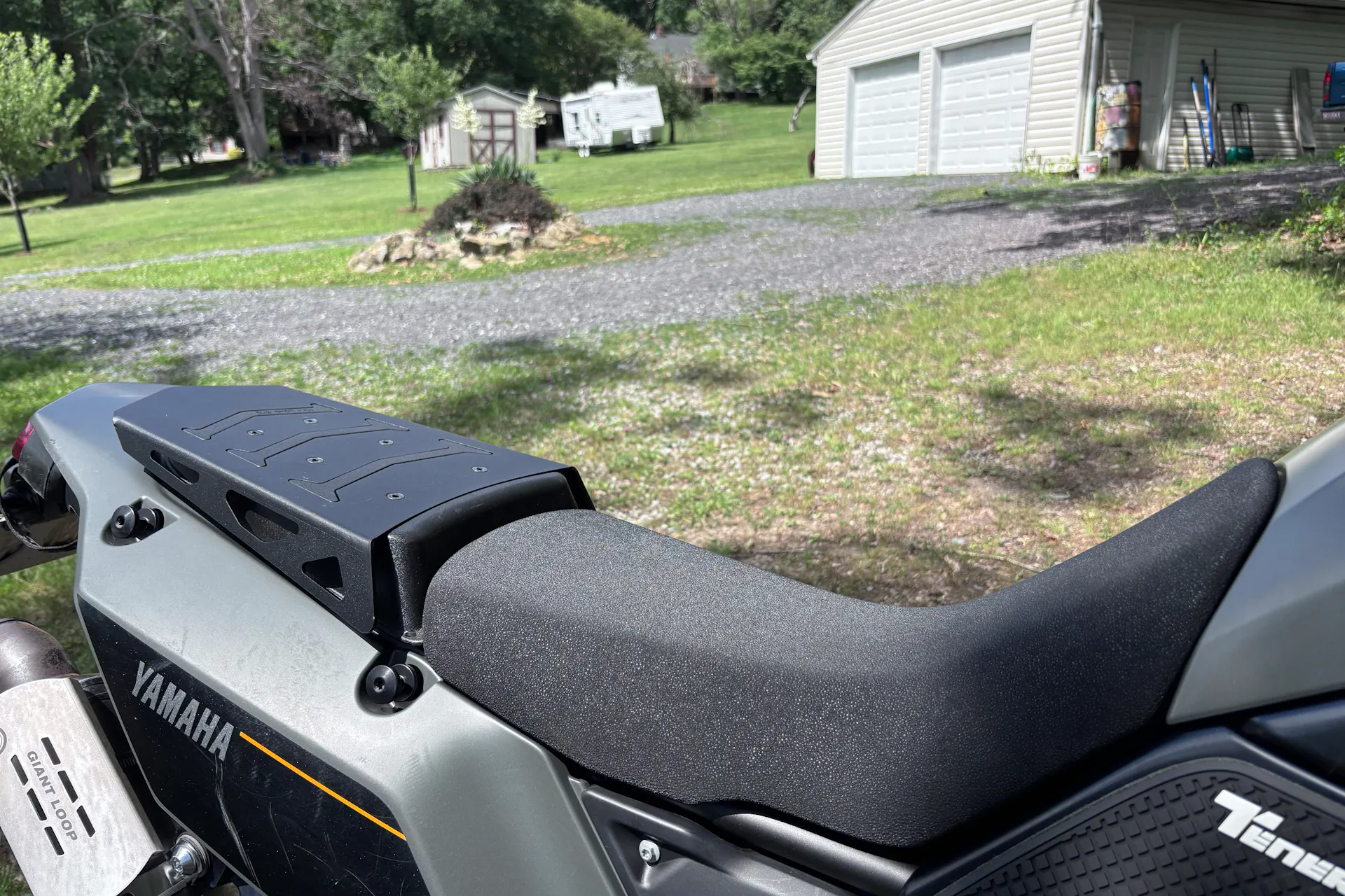 2024 Yamaha Tenere 700 seat right side close