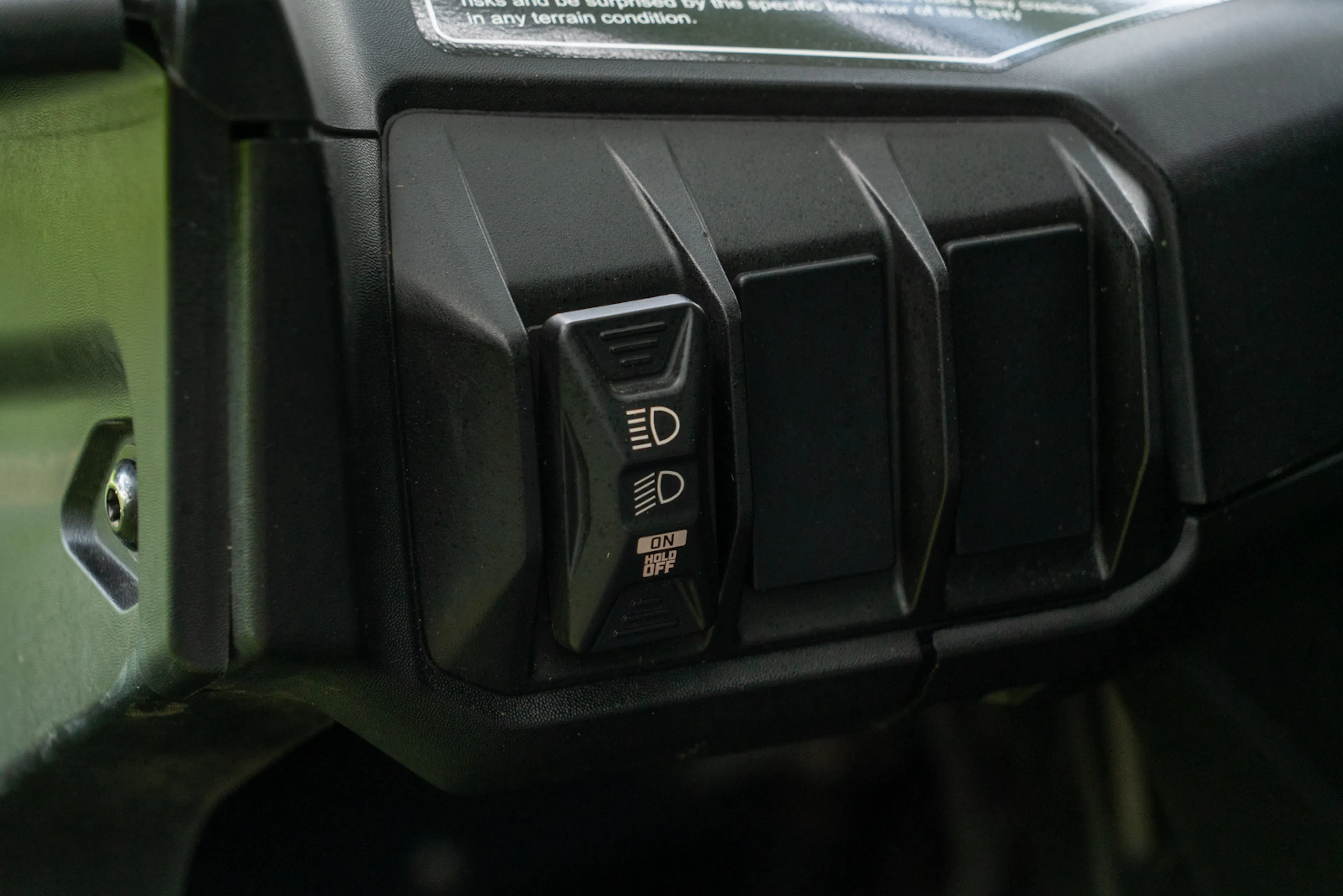 2024 Can-Am Maverick R light switch