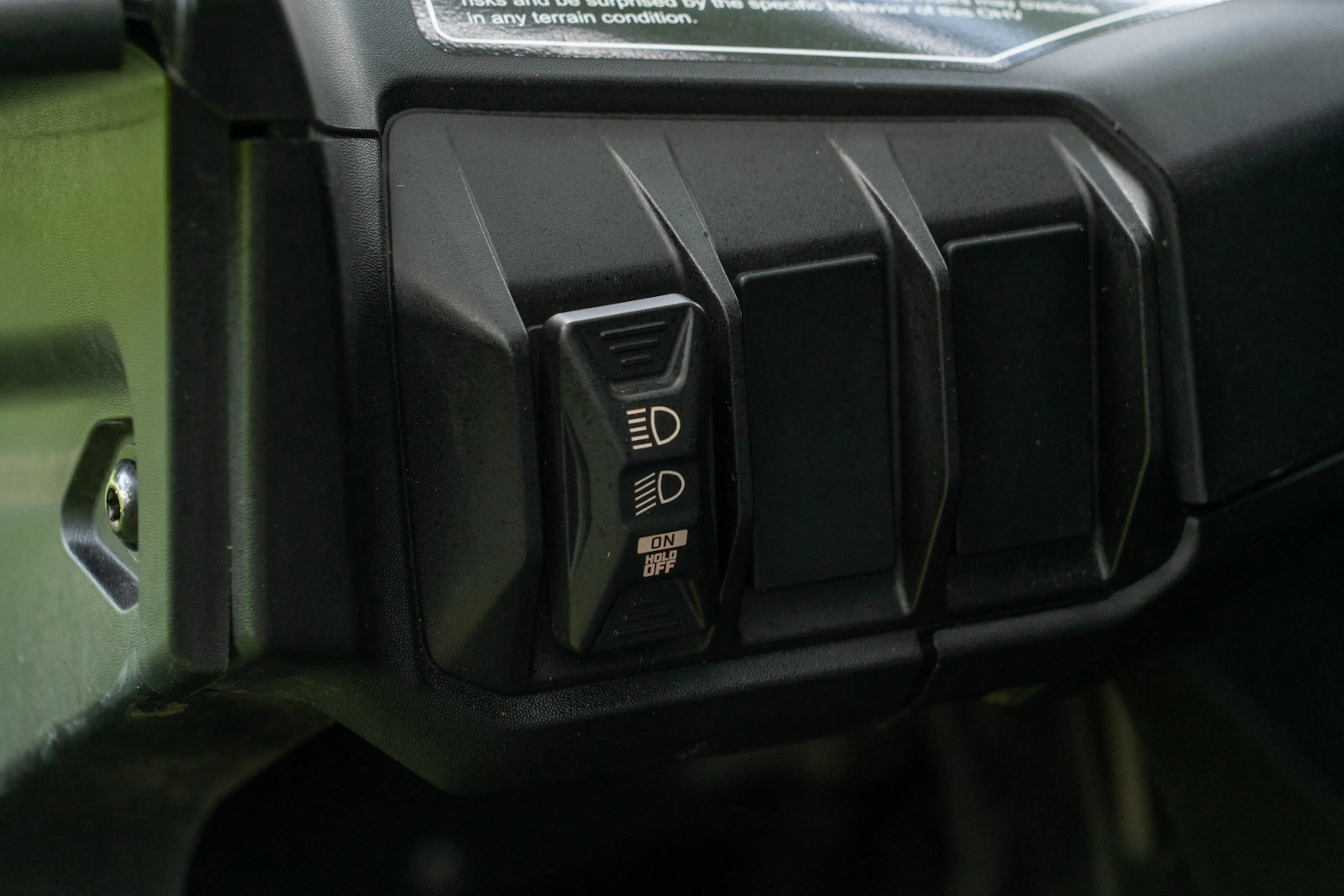 2024 Can-Am Maverick R light switch