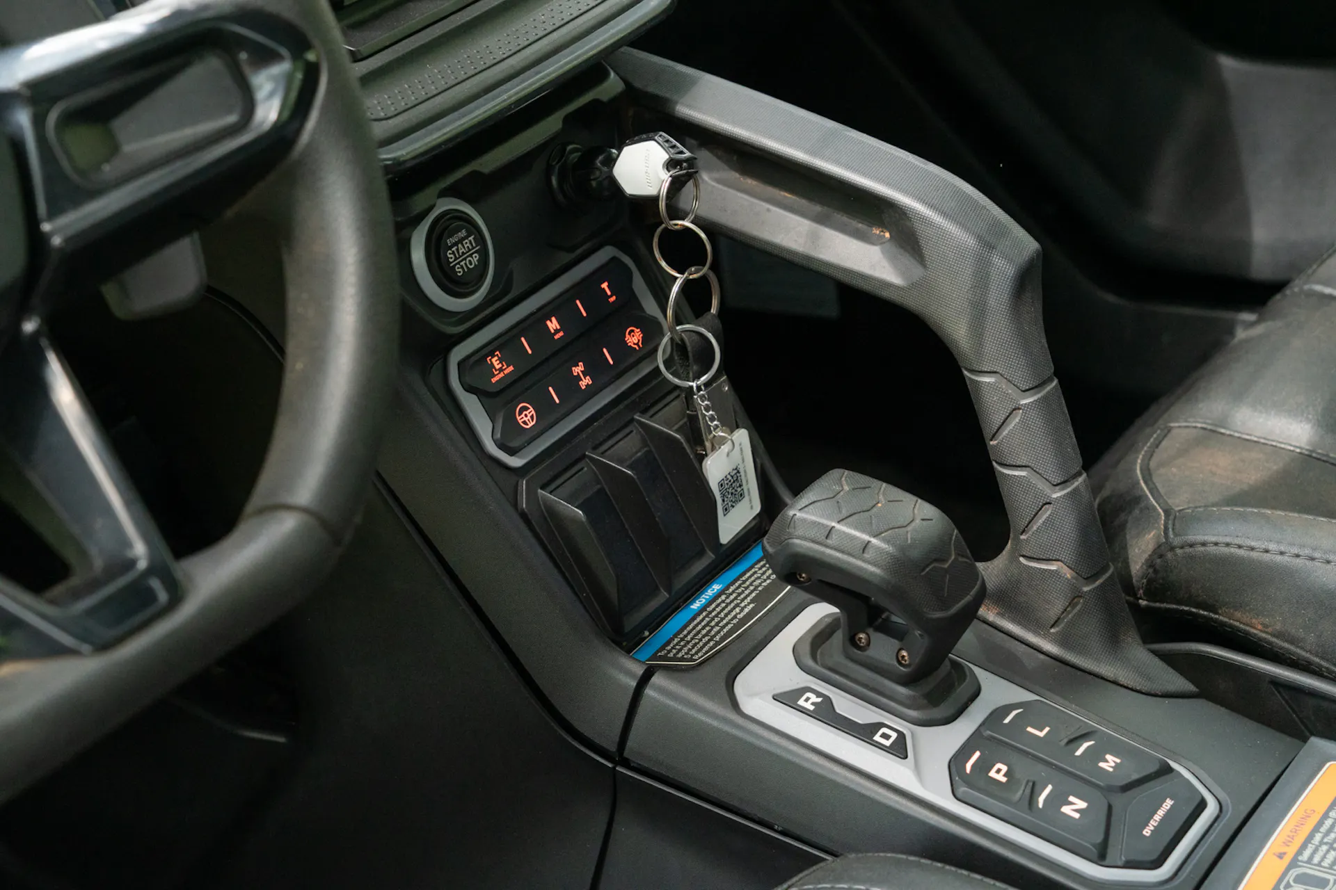 2024 Can-Am Maverick R console