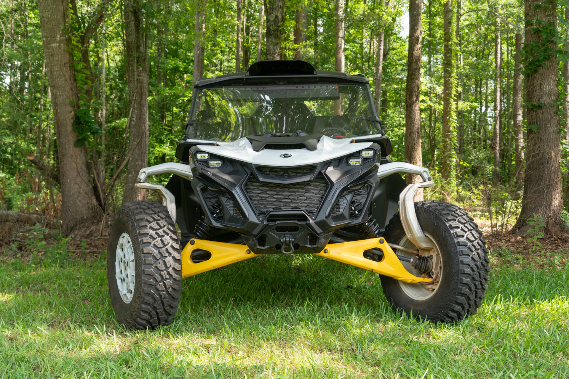 2024 Can-Am Maverick R front