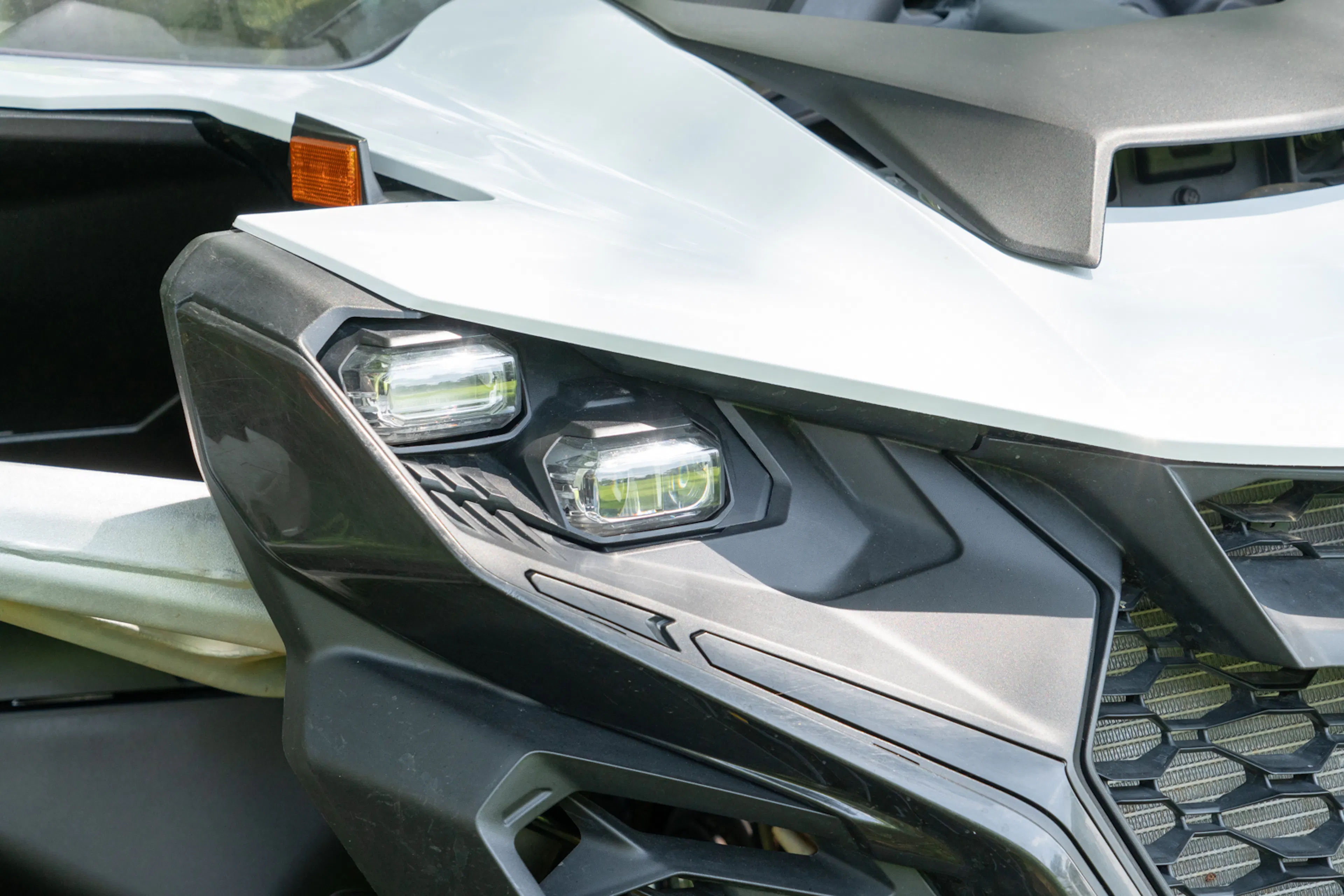2024 Can-Am Maverick R passenger headlight
