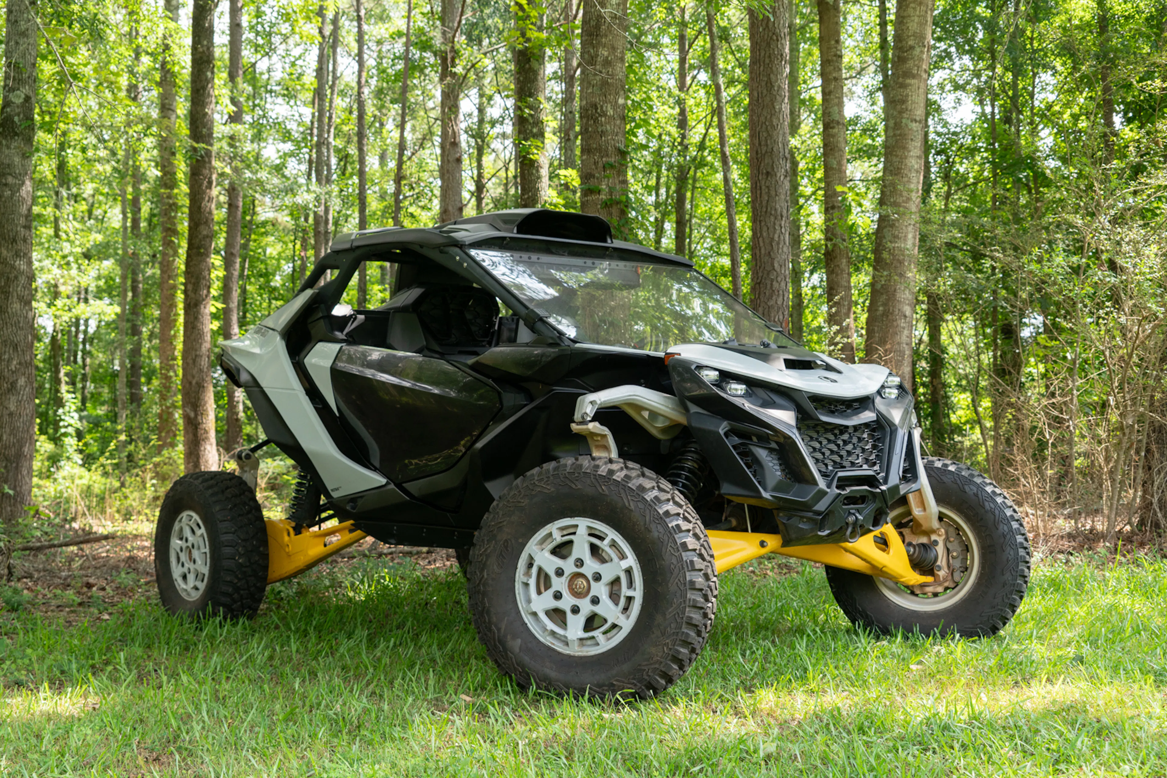 2024 Can-Am Maverick R front passenger 3/4