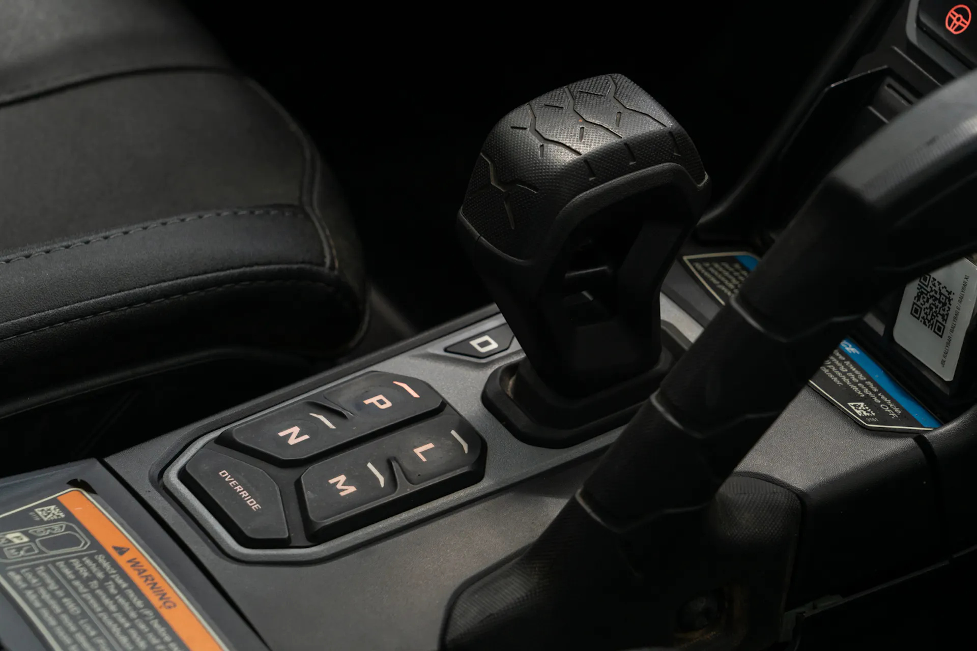 2024 Can-Am Maverick R shifter