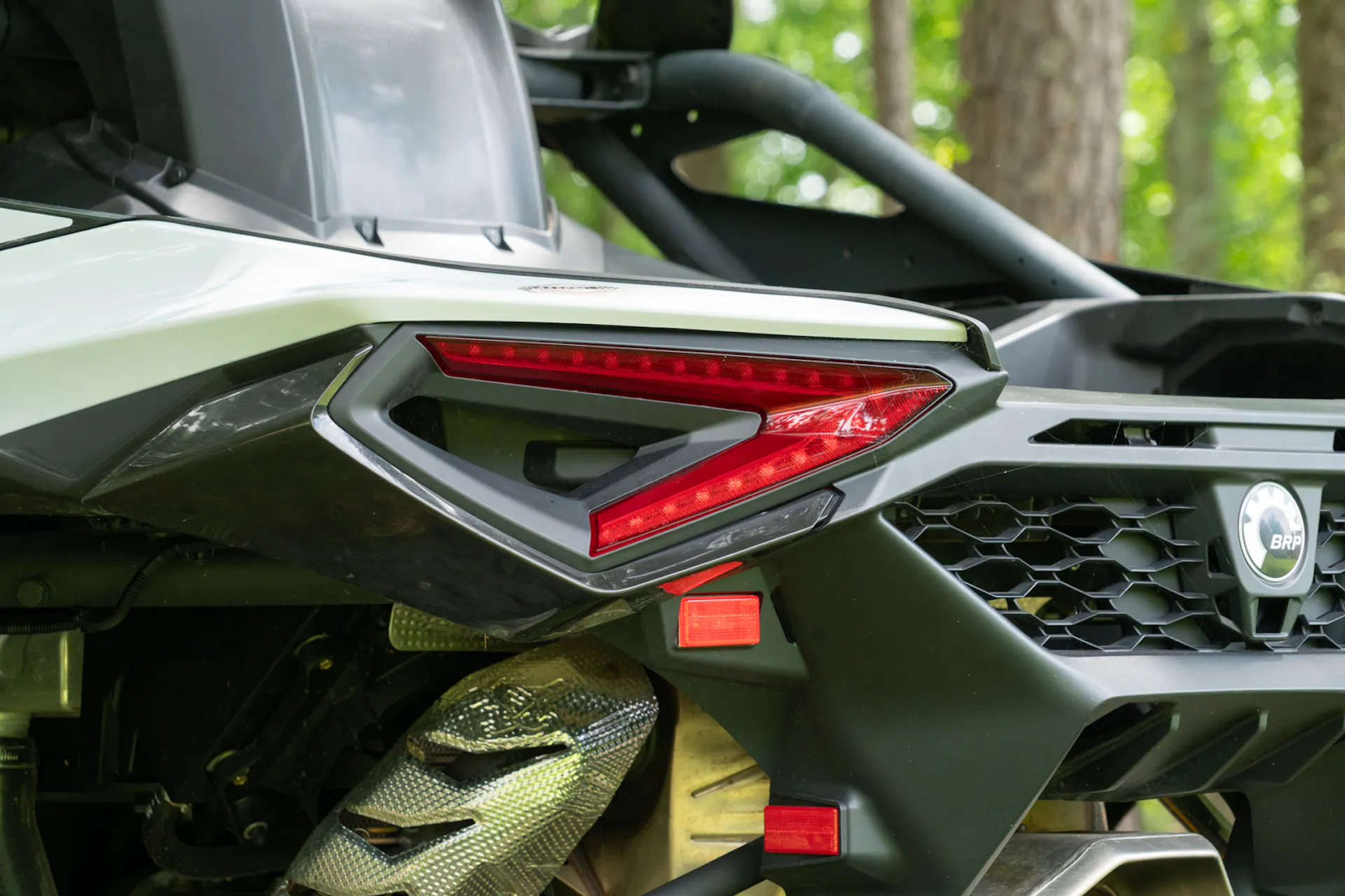 2024 Can-Am Maverick R driver taillight