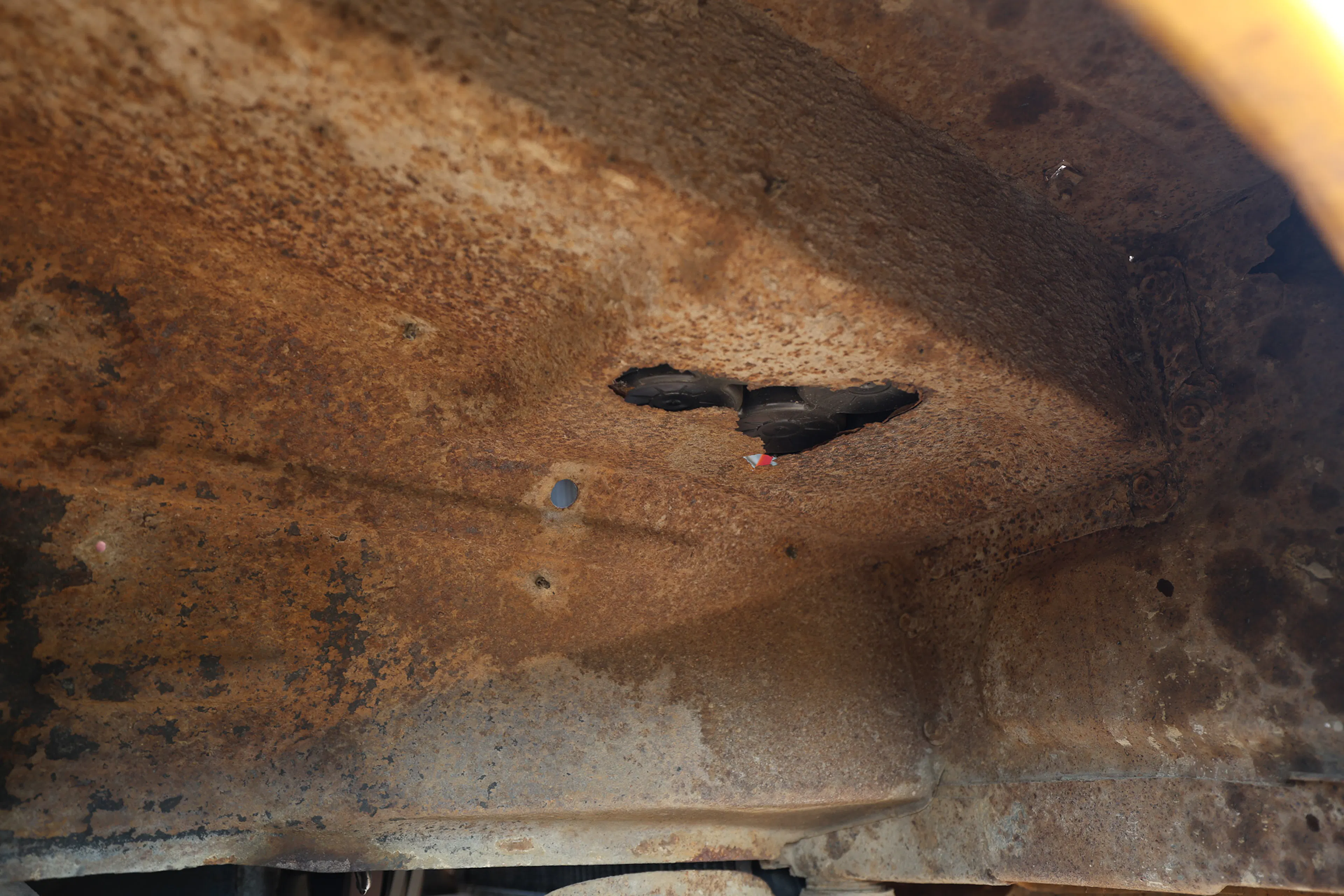 1971 Ford F-250 Custom Highboy floor hole