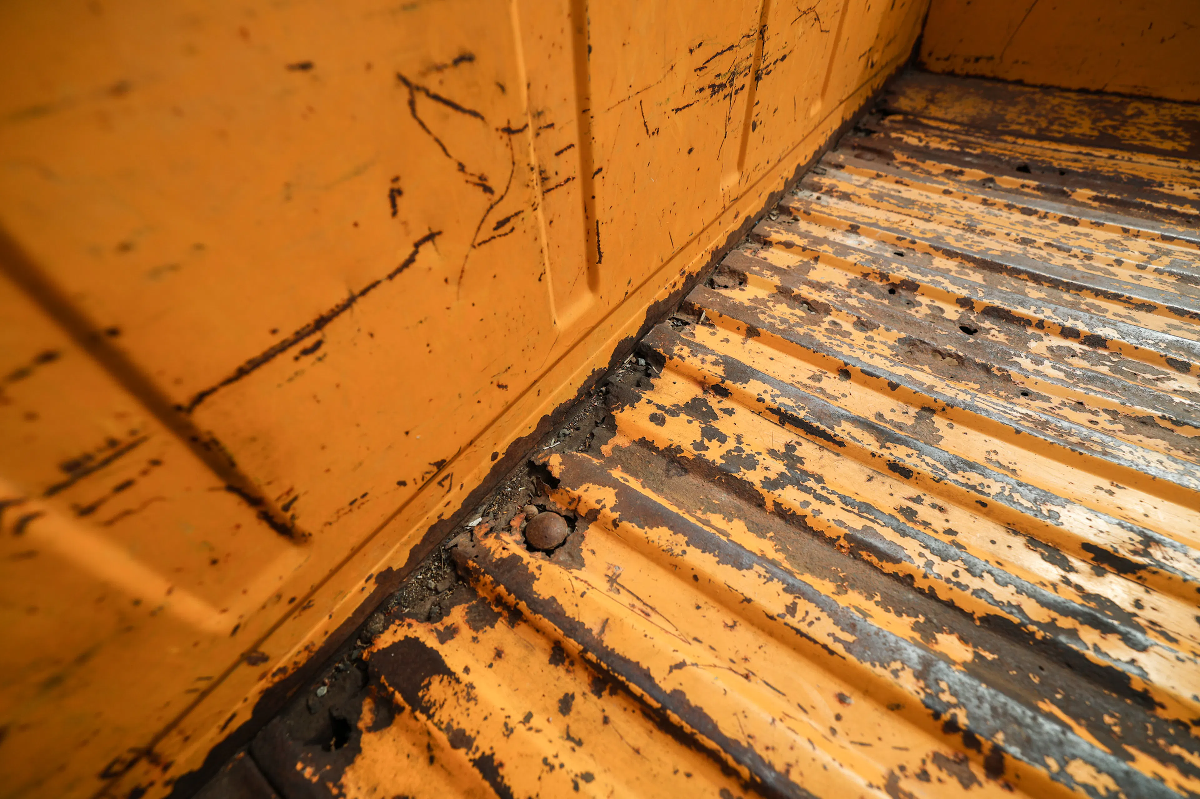 1971 Ford F-250 Custom Highboy bed rust near cab 
