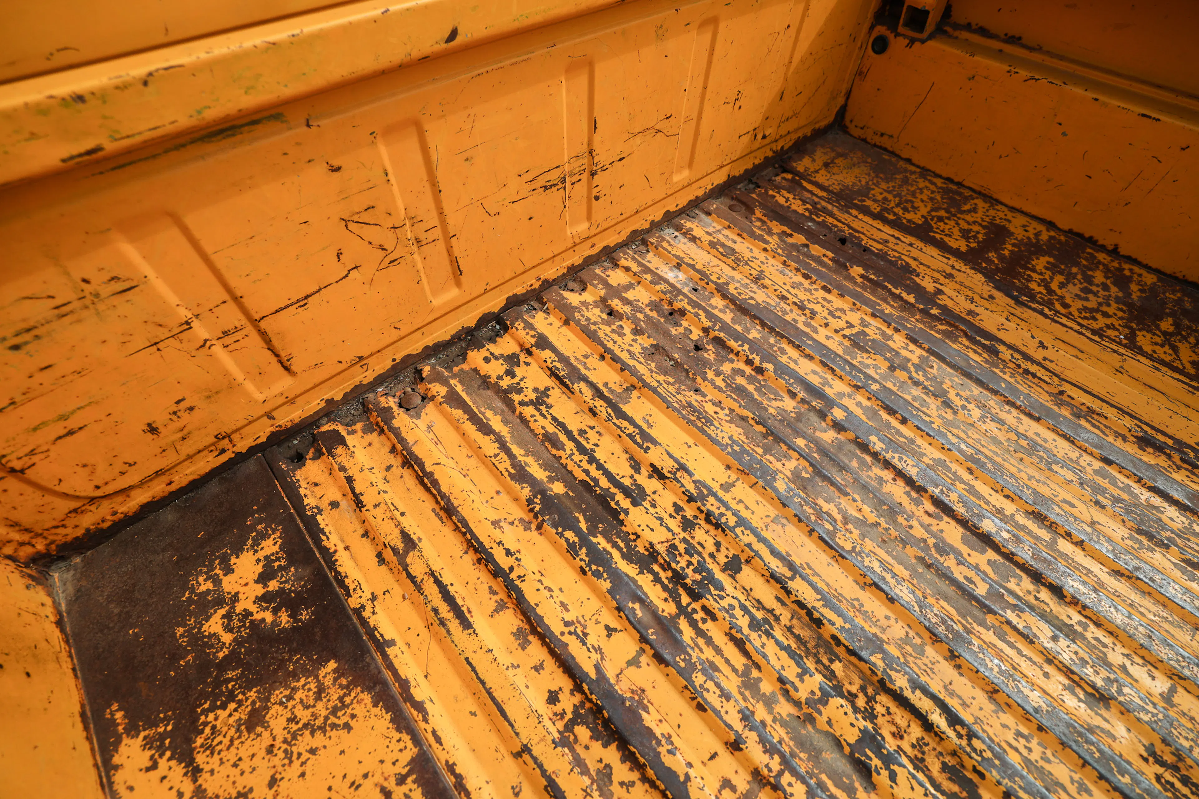 1971 Ford F-250 Custom Highboy bed inside cab