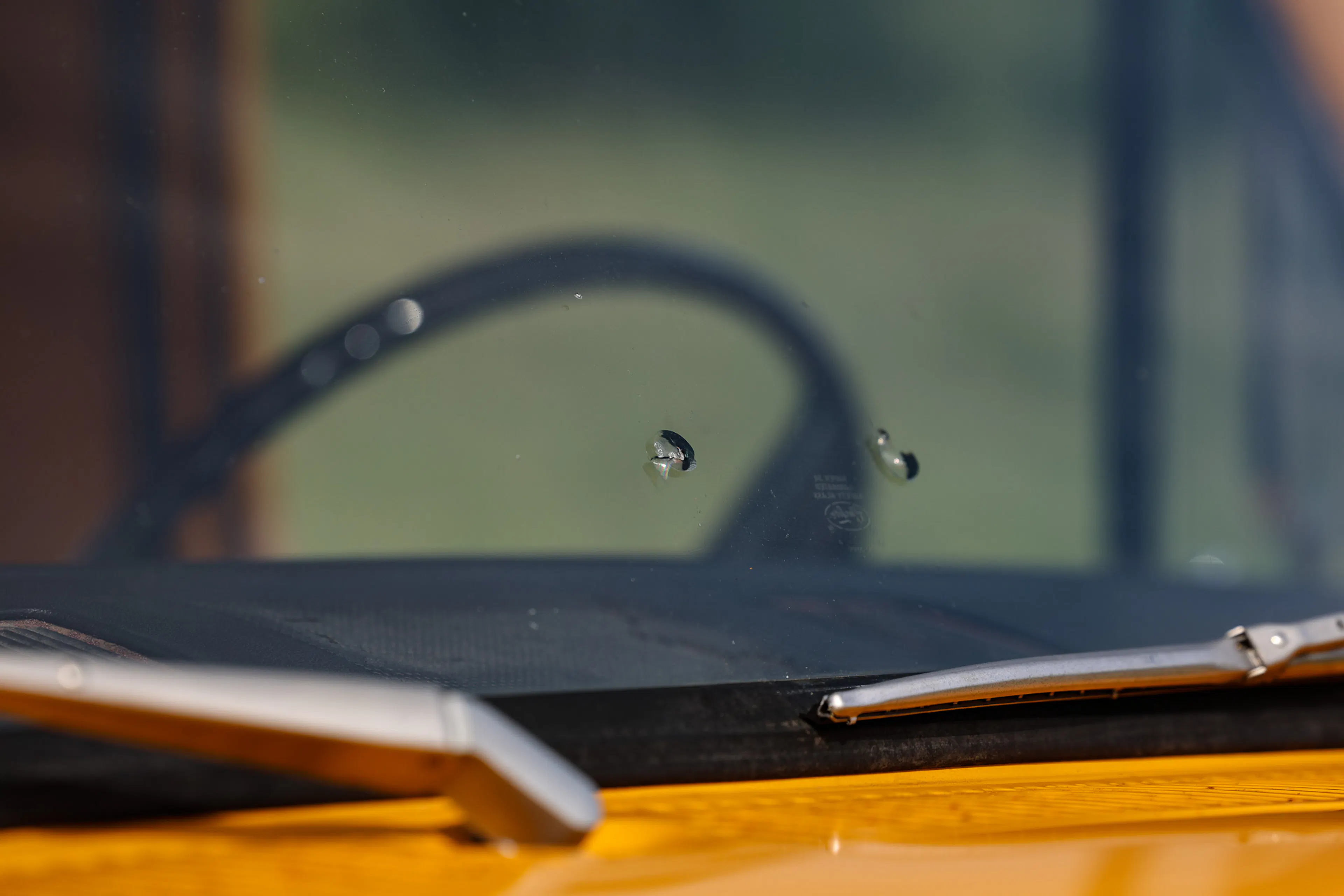 1971 Ford F-250 Custom Highboy windshield pitting