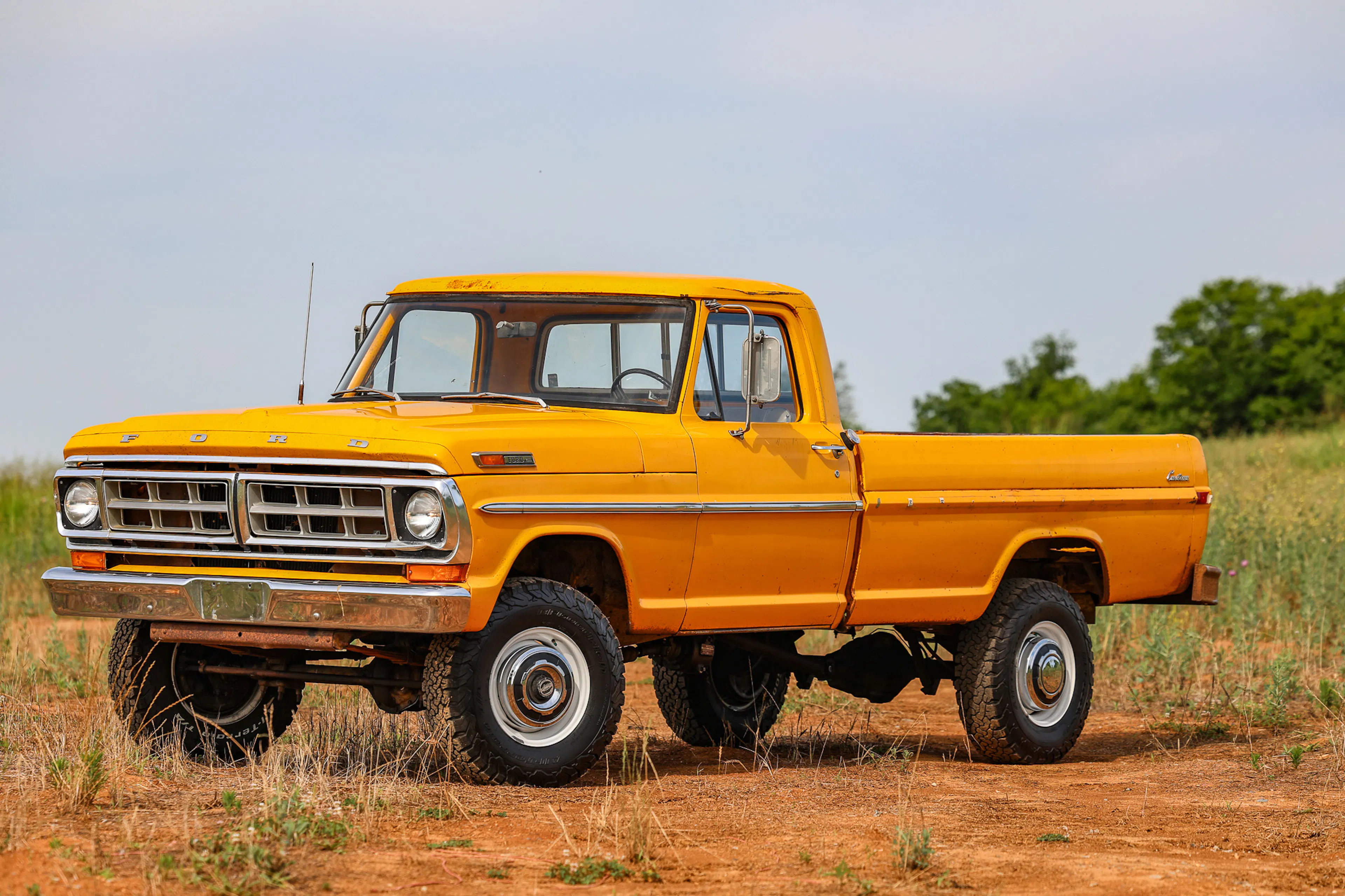 1971 Ford F-250 Custom Highboy driver side 3/4 