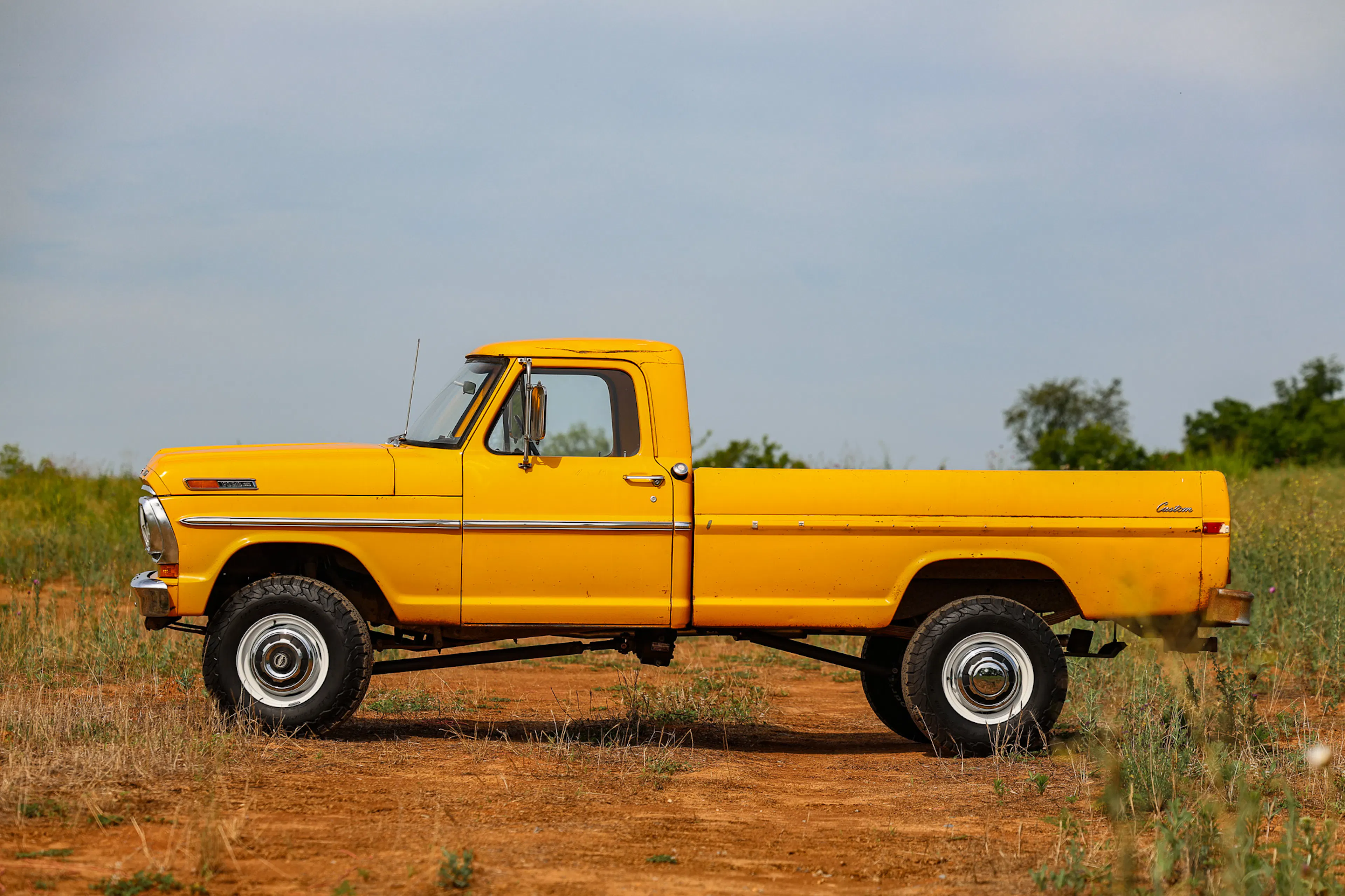 1971 Ford F-250 Custom Highboy driver side