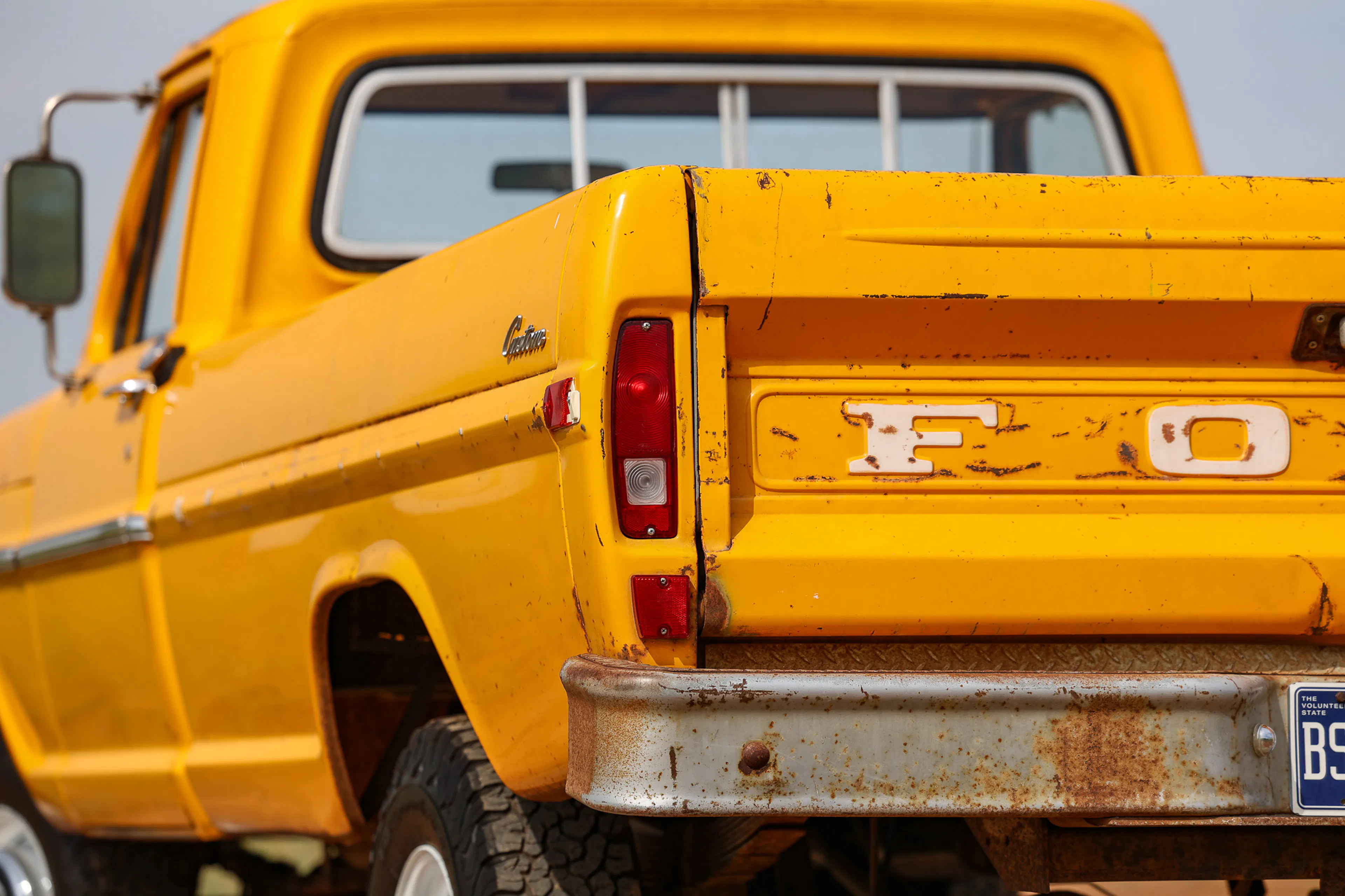 1971 Ford F-250 Custom Highboy rear driver 3/4 close