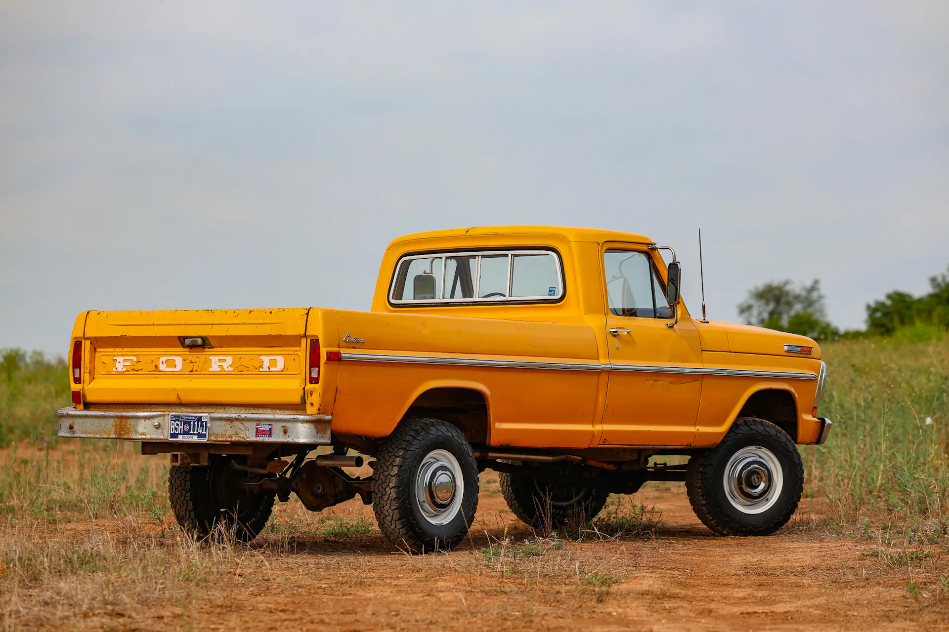 1971 Ford F-250 Custom Highboy passenger rear 3/4