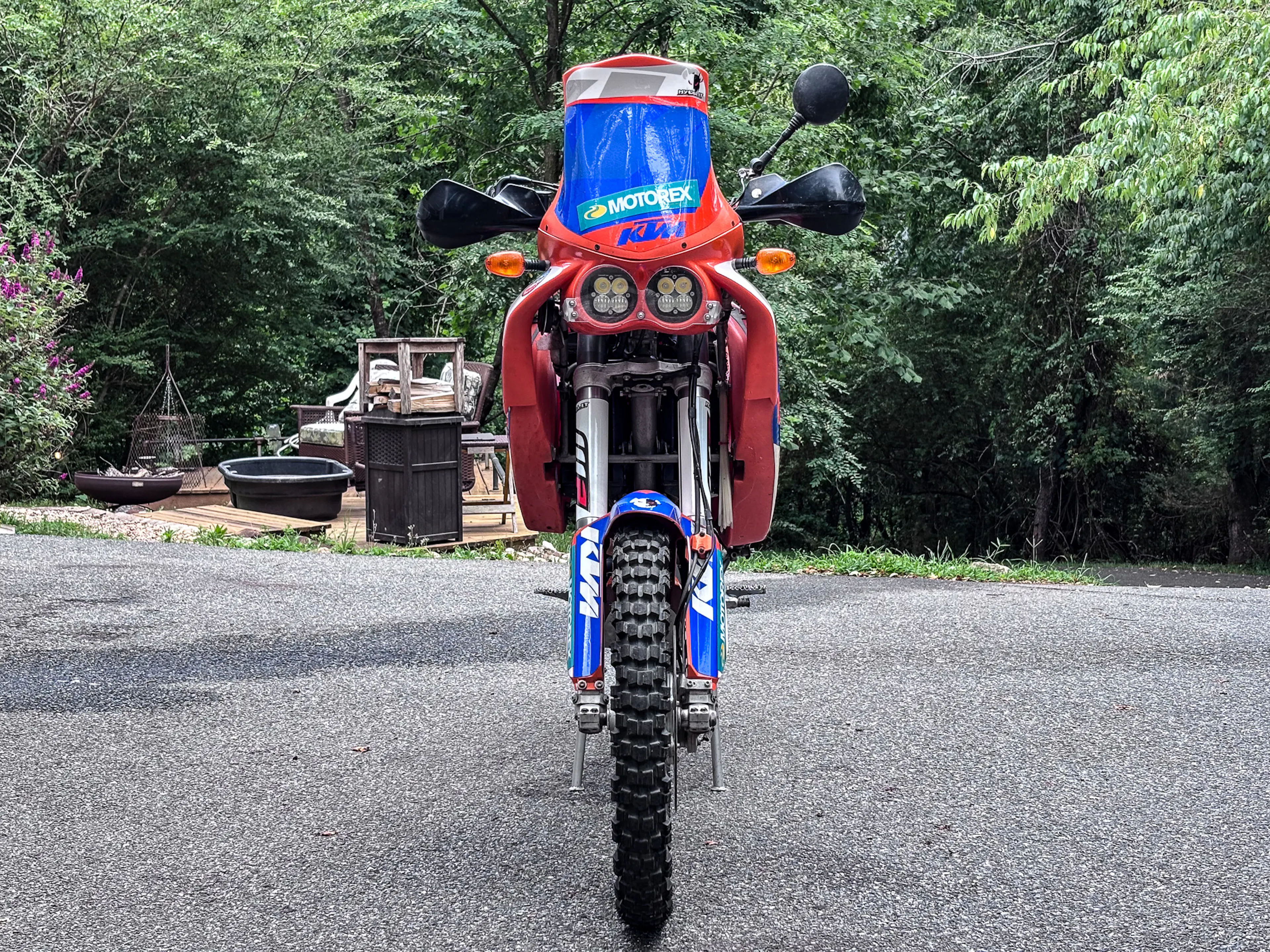 2001 KTM 640 Adventure front