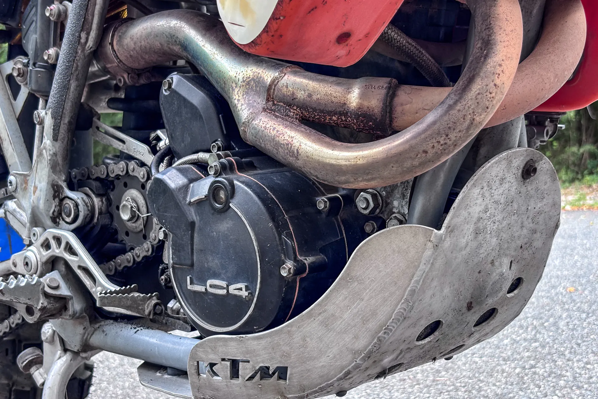 2001 KTM 640 Adventure header pipe