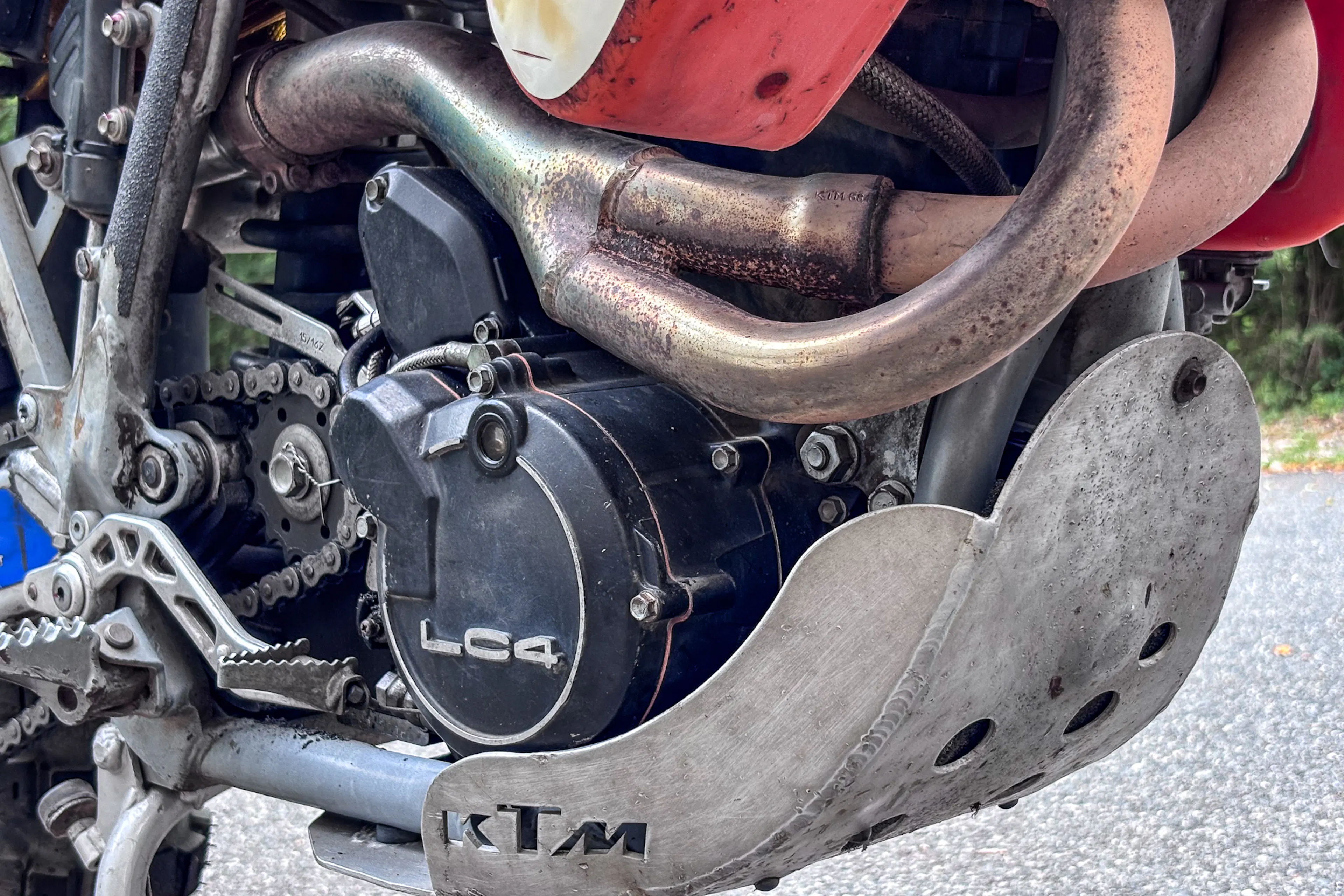 2001 KTM 640 Adventure header pipe