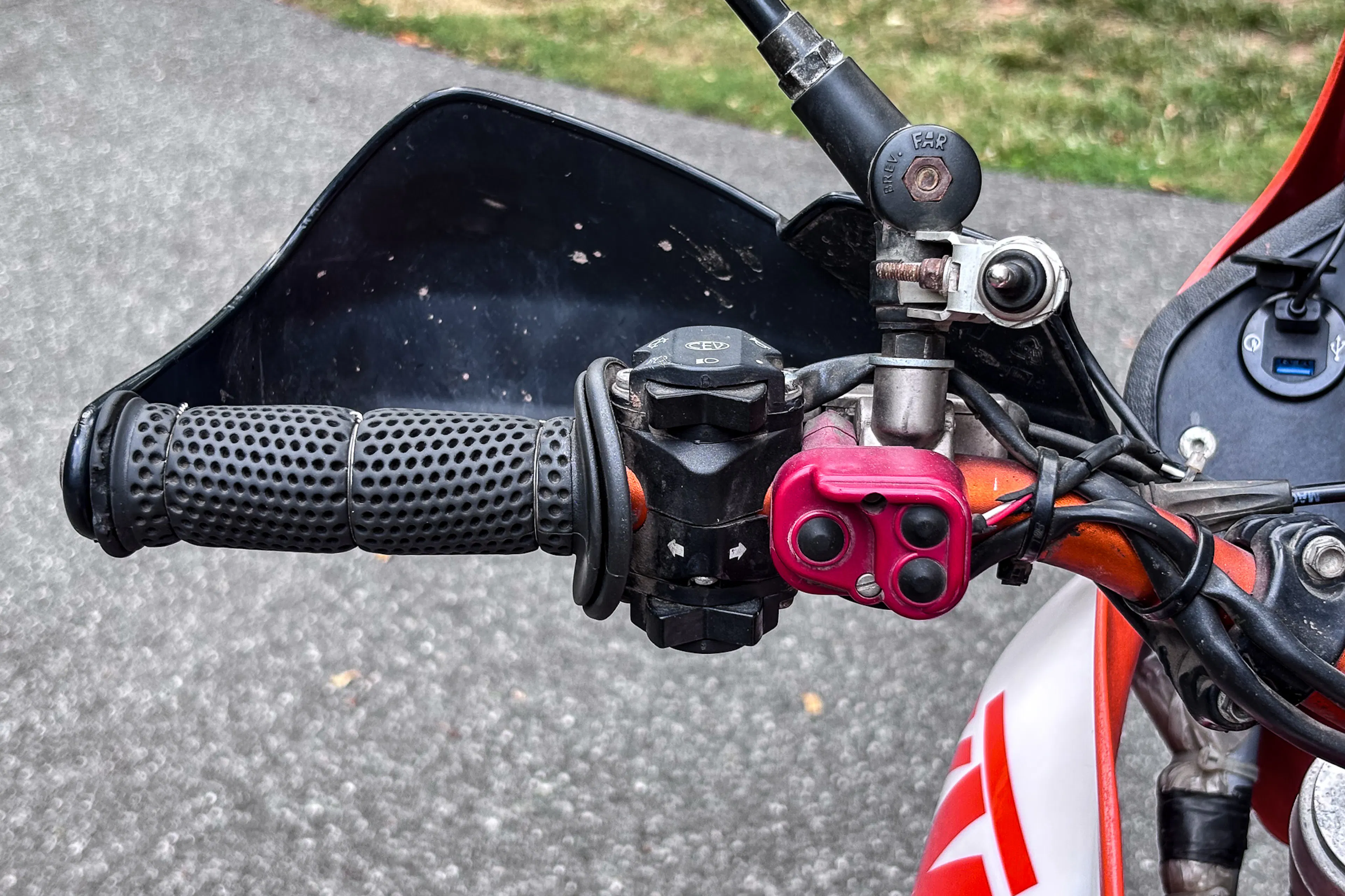 2001 KTM 640 Adventure left grip/switches