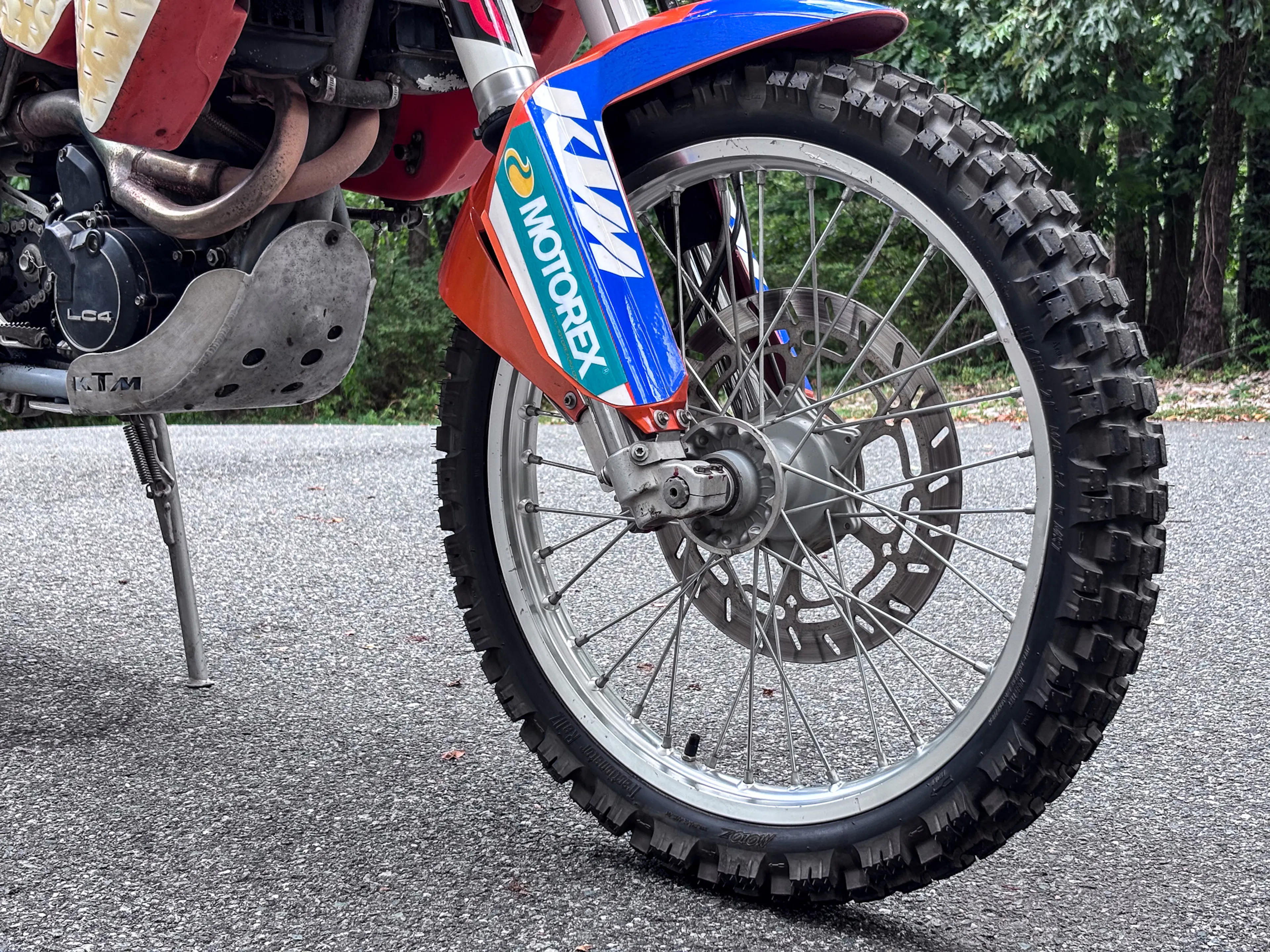 2001 KTM 640 Adventure front tire right front