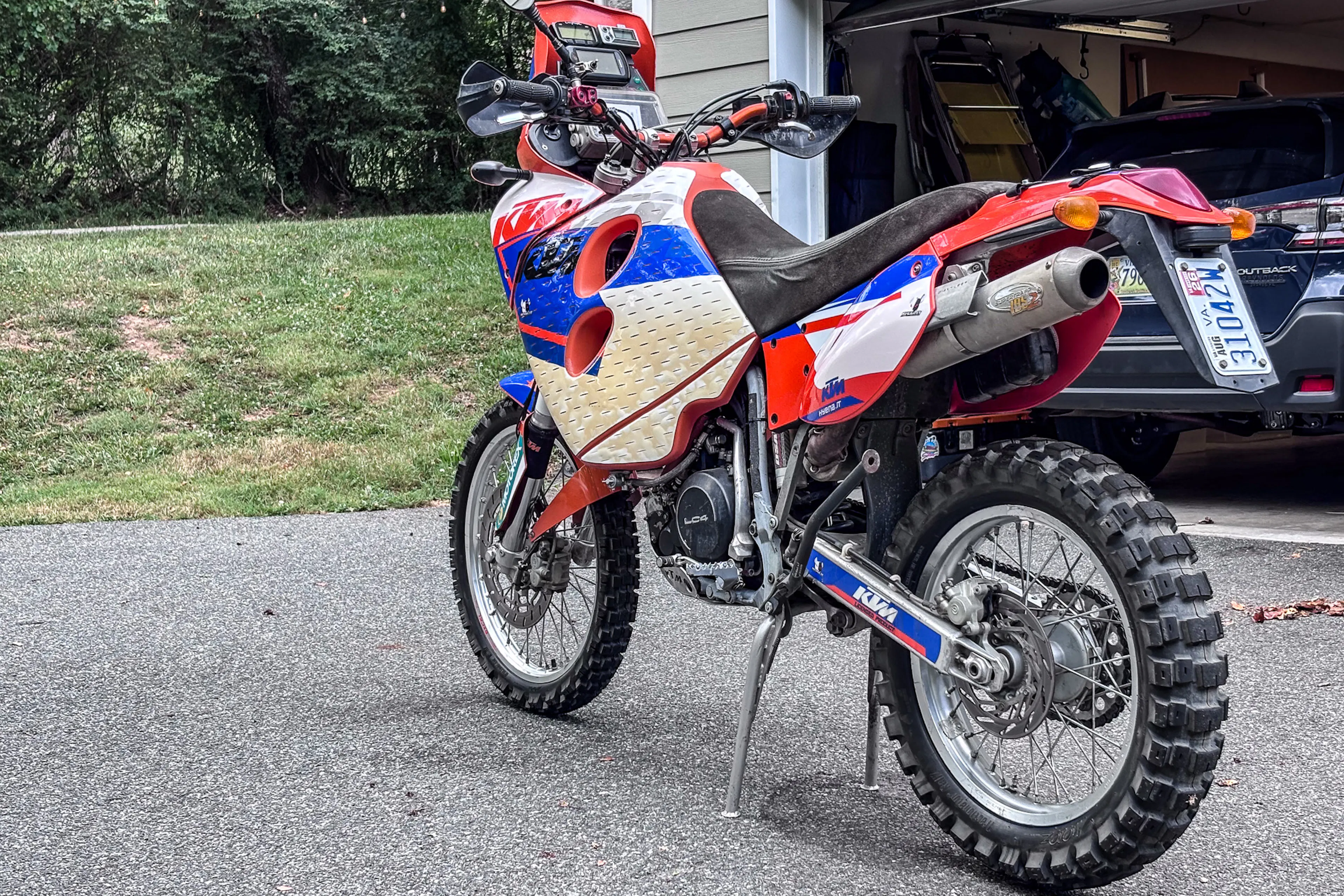 2001 KTM 640 Adventure left rear 3/4