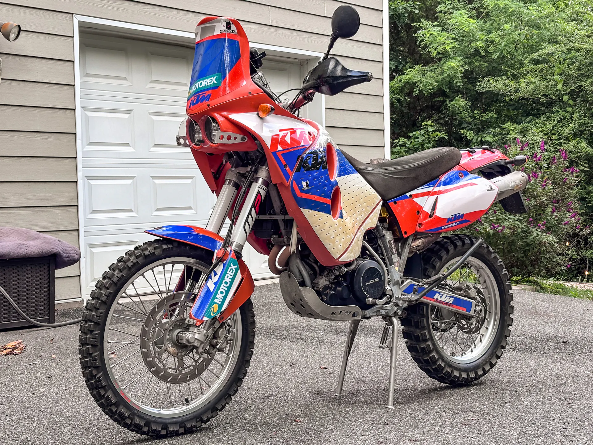 2001 KTM 640 Adventure left front 3/4