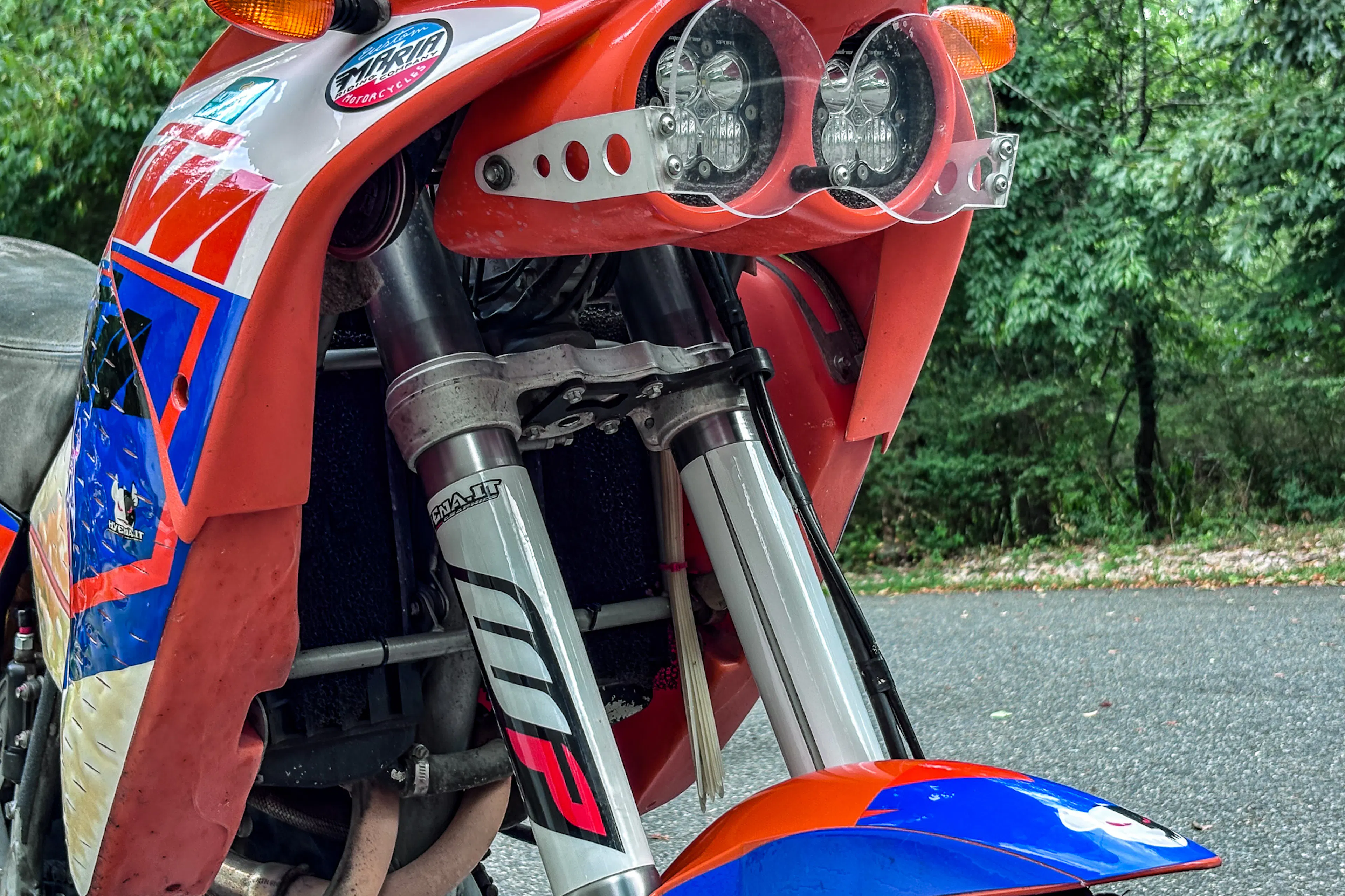 2001 KTM 640 Adventure headlight close right