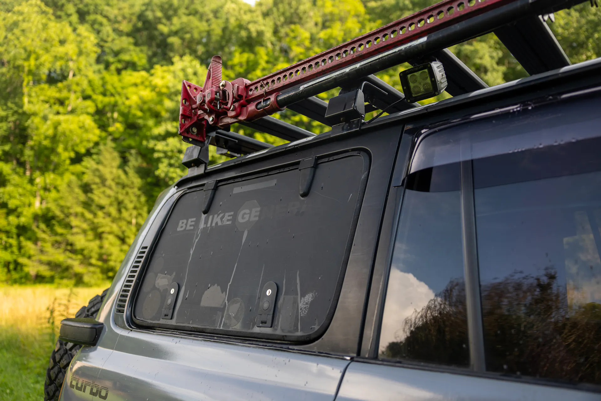 1990 Toyota Land Cruiser VX Limited driver rear side window