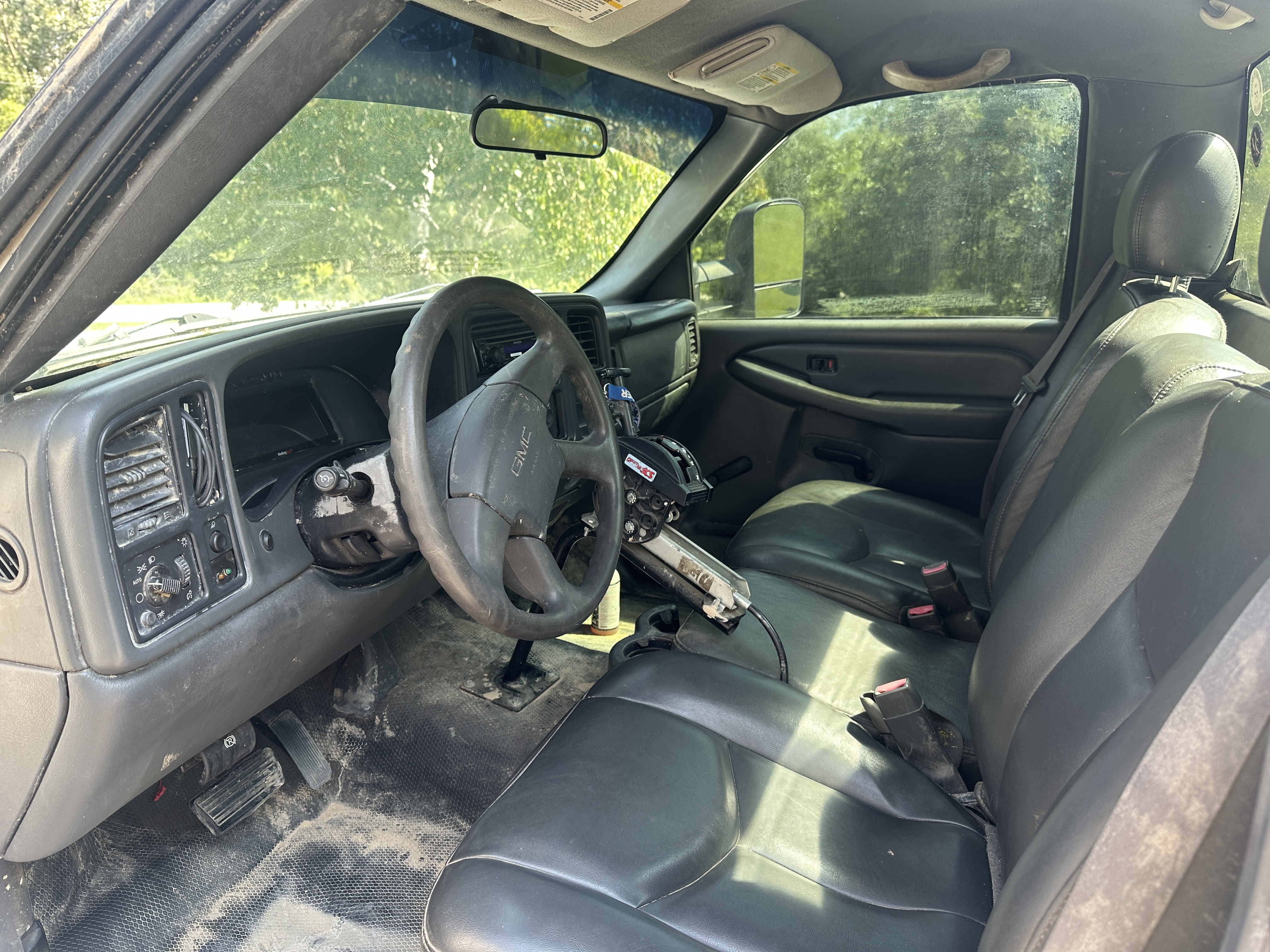 2004 GMC Sierra SXS Blog driver side interior
