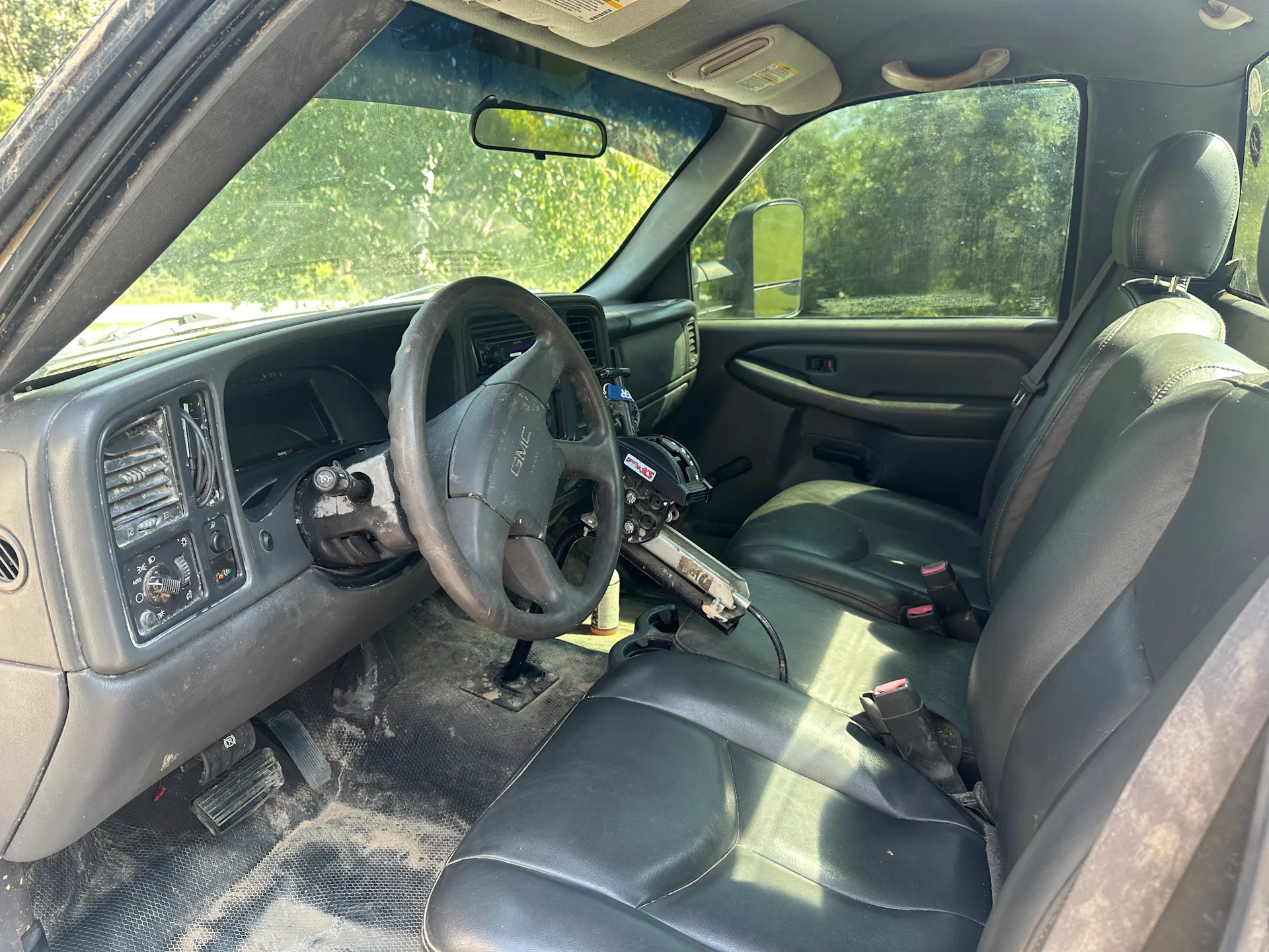 2004 GMC Sierra SXS Blog driver side interior