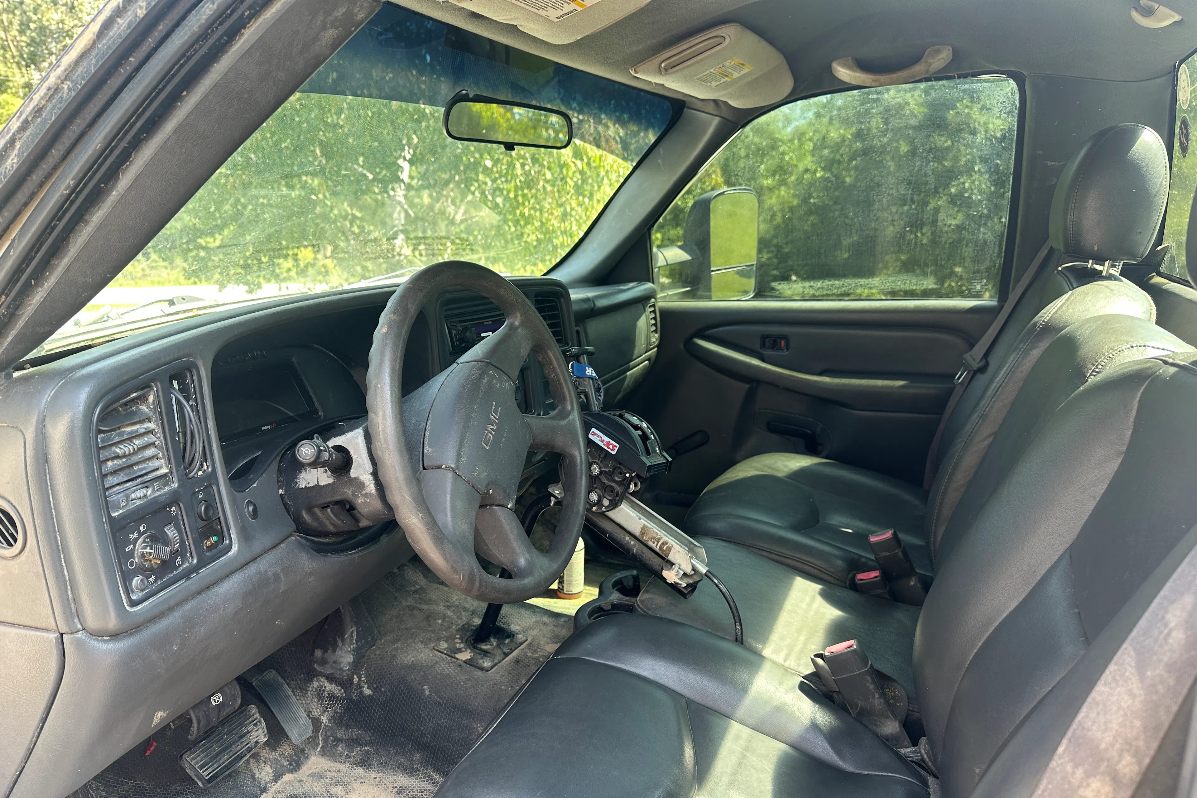 2004 GMC Sierra SXS Blog driver side interior