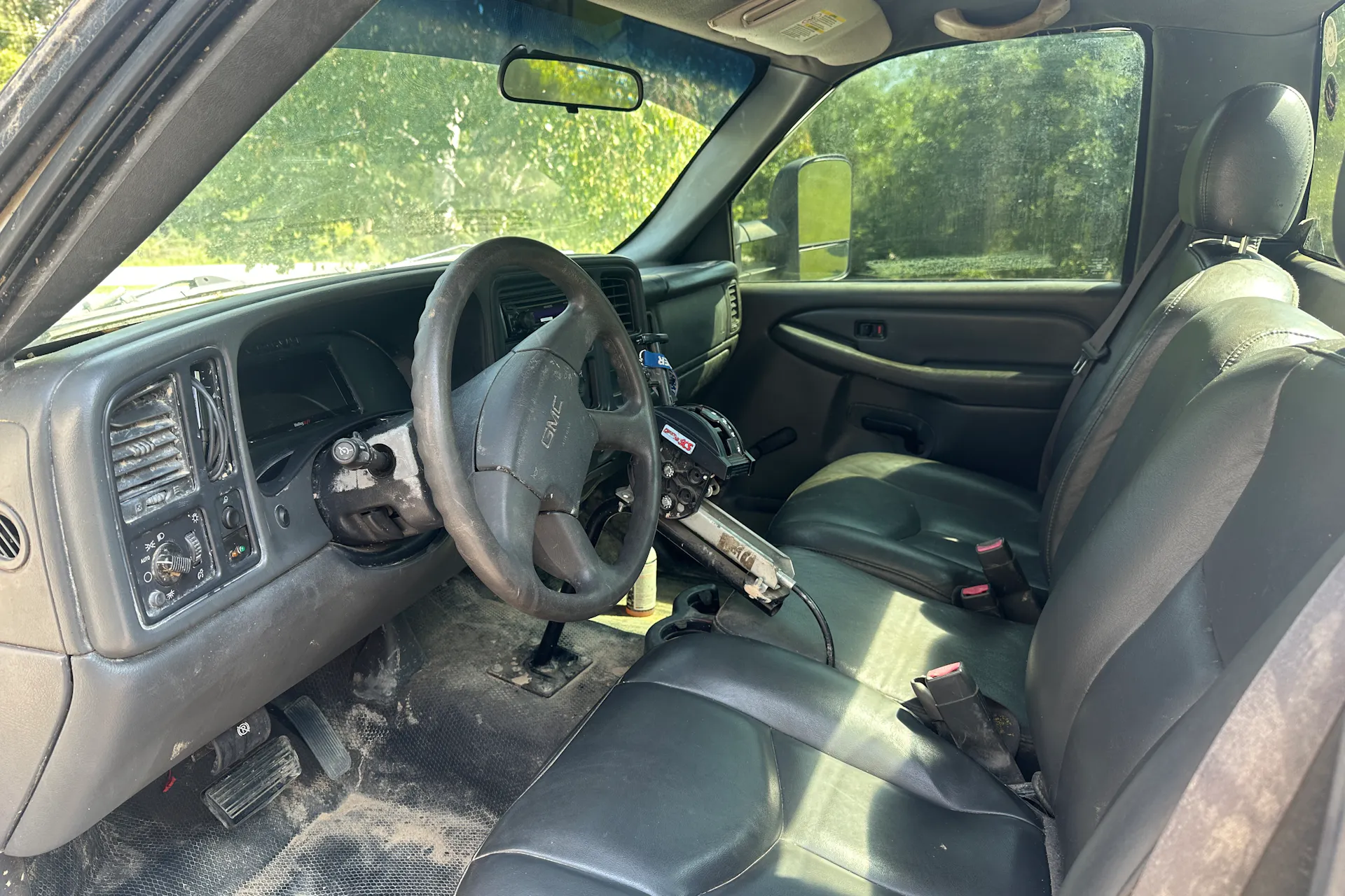 2004 GMC Sierra SXS Blog driver side interior