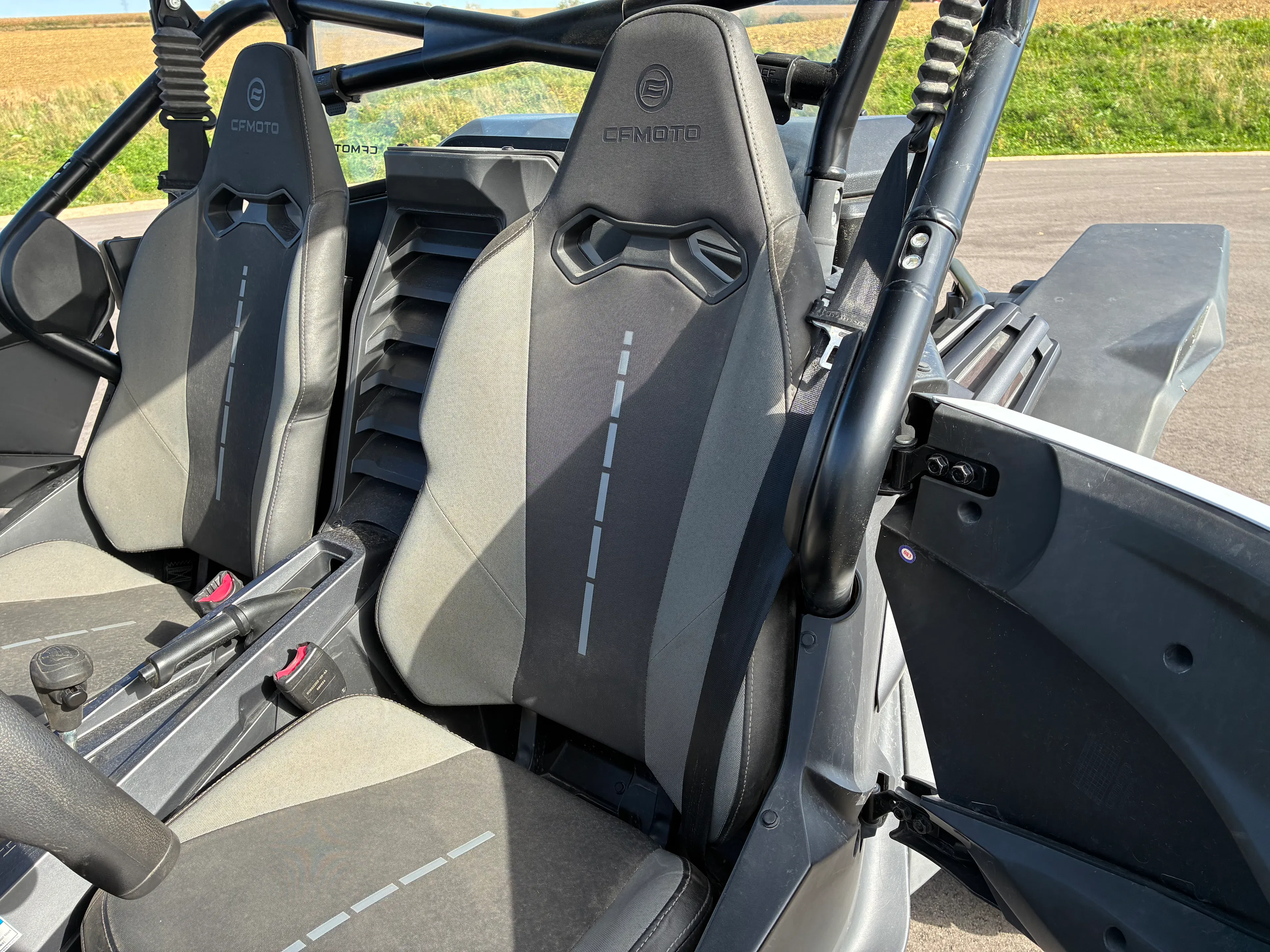 2022 CF Moto ZForce 950 HO driver seat