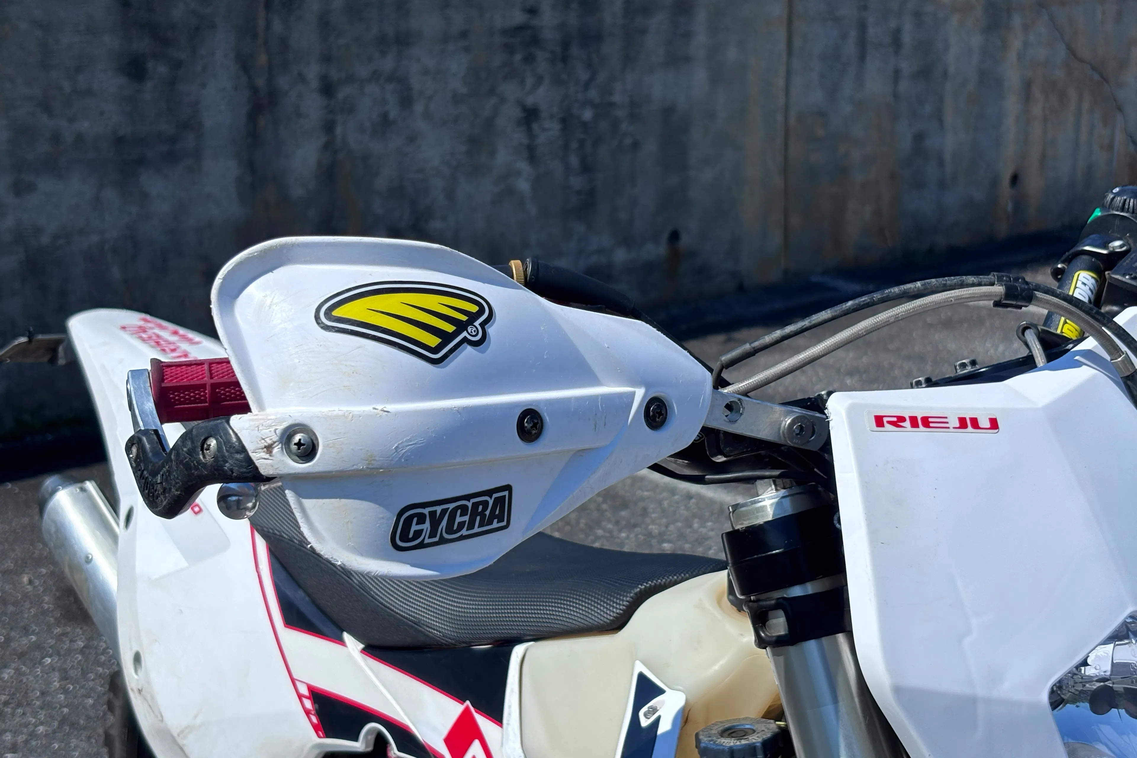 2023 Rieju MR Ranger 300 right handguard