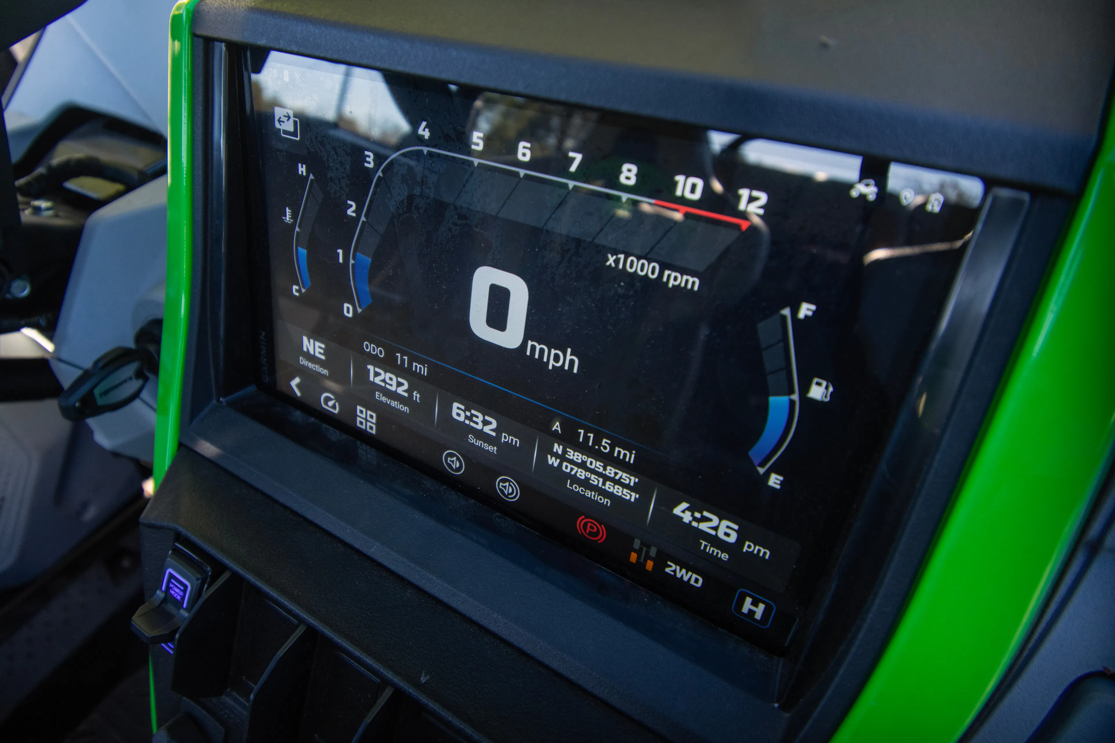 2026 Kawasaki Teryx5 H2 Deluxe screen