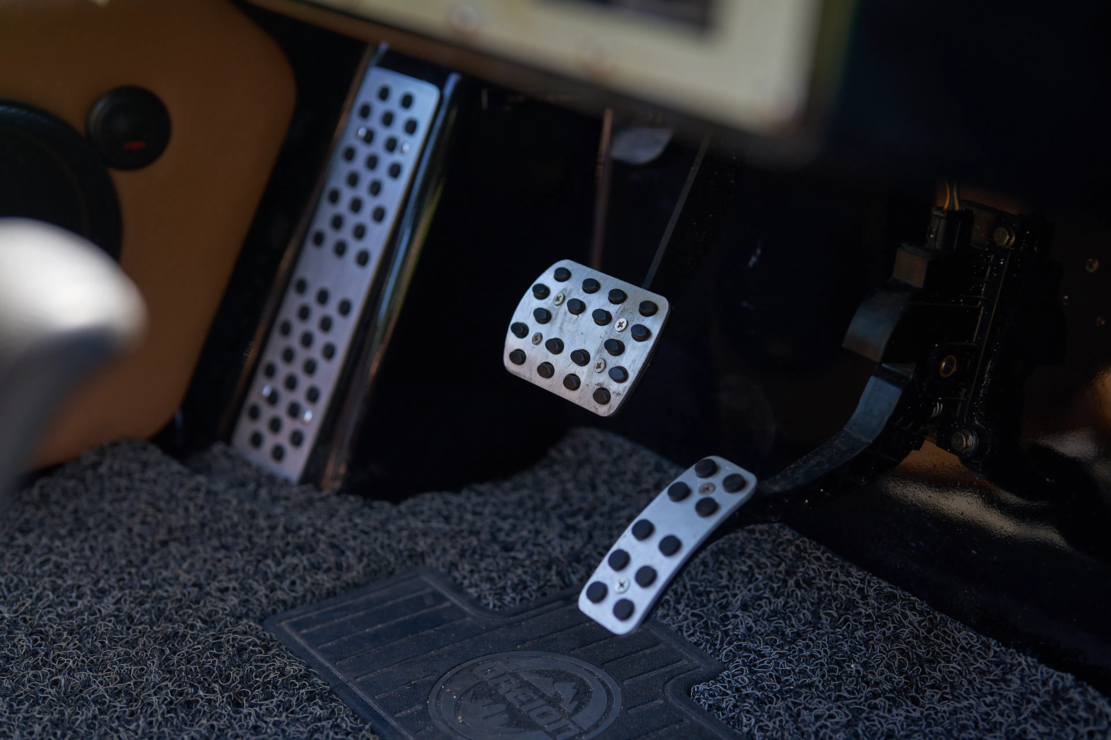 2022 Oreion Beach Buggy pedals