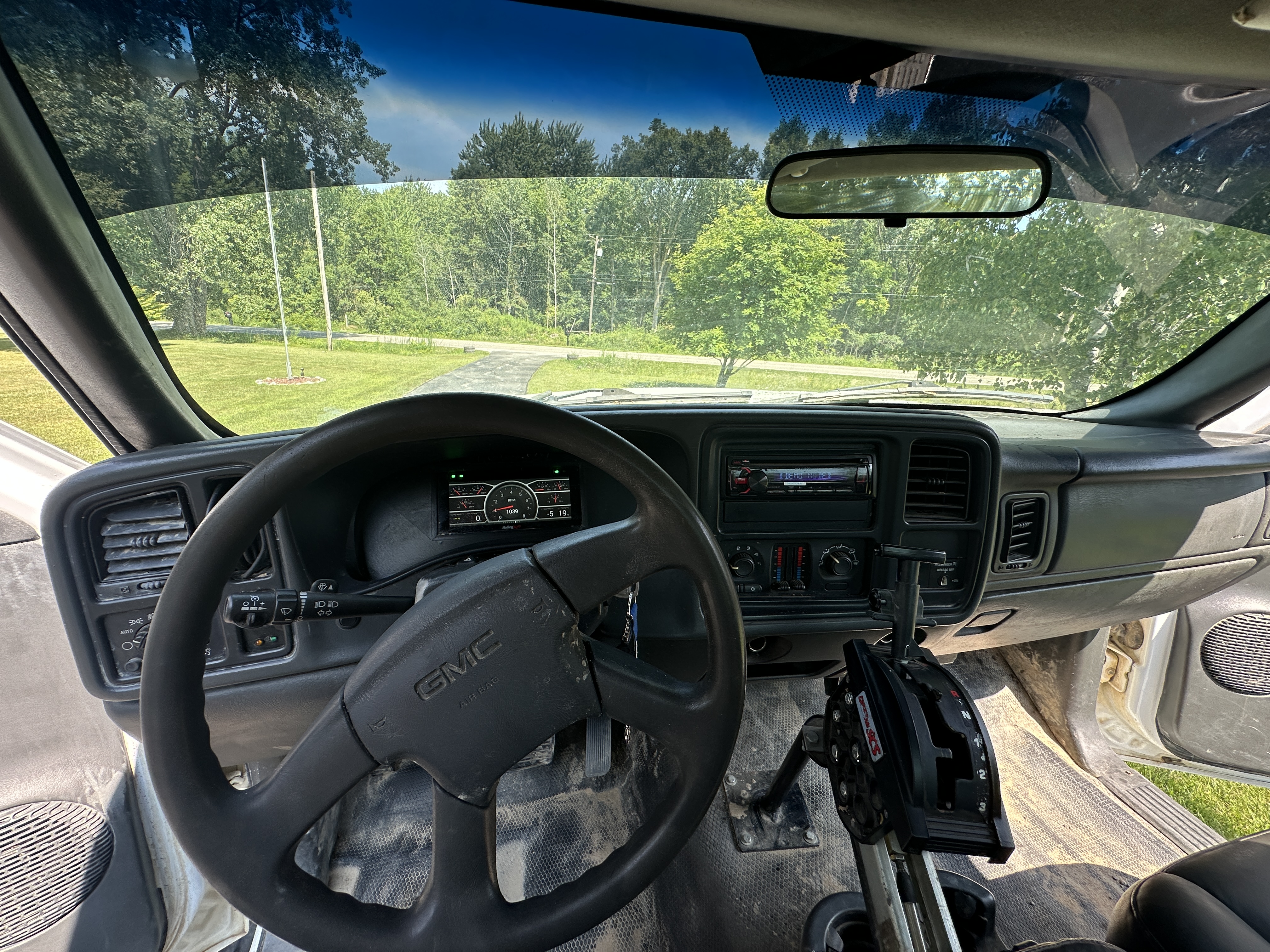 2004 GMC Sierra SXS Blog wheel/dash