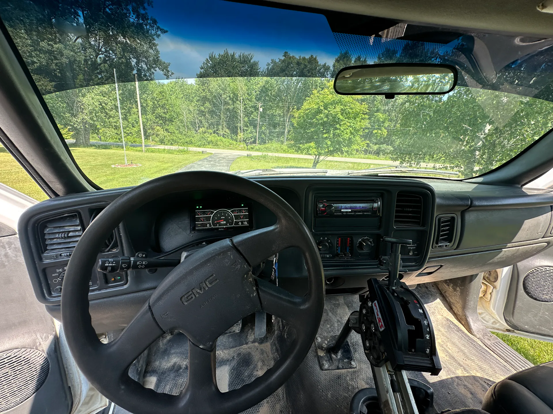 2004 GMC Sierra SXS Blog wheel/dash