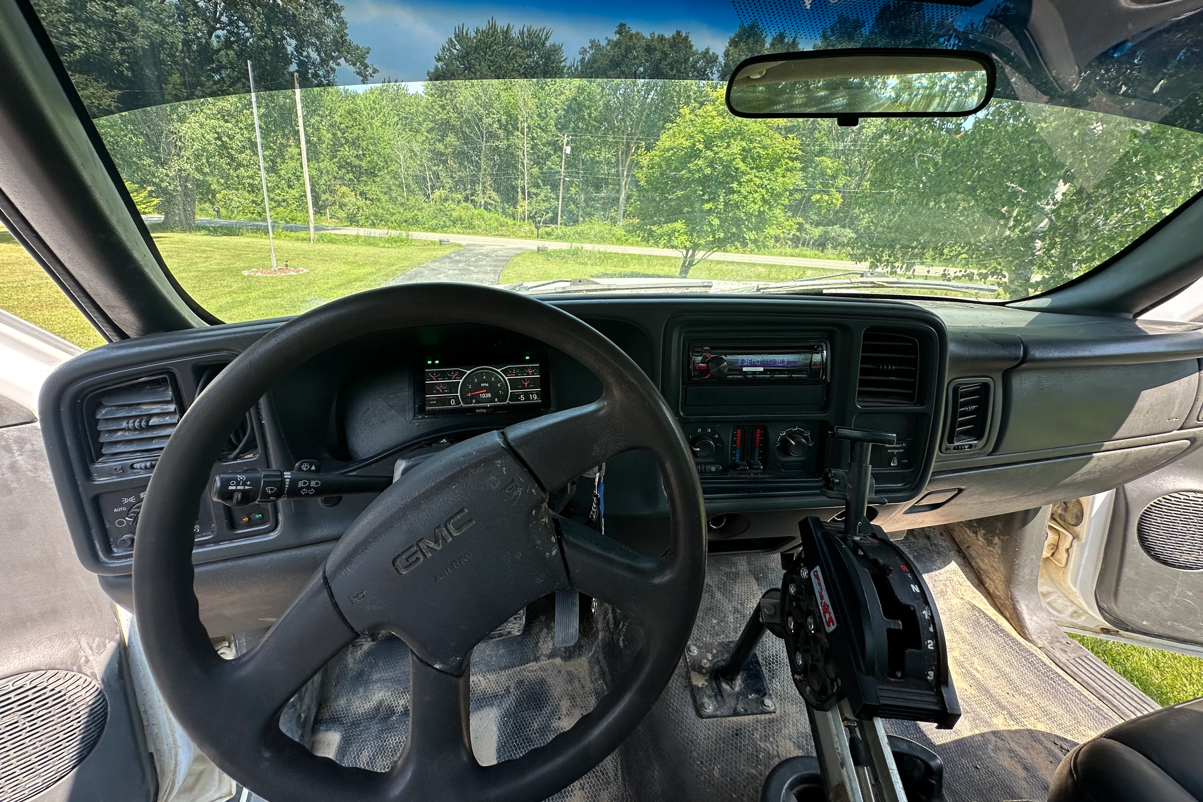 2004 GMC Sierra SXS Blog wheel/dash