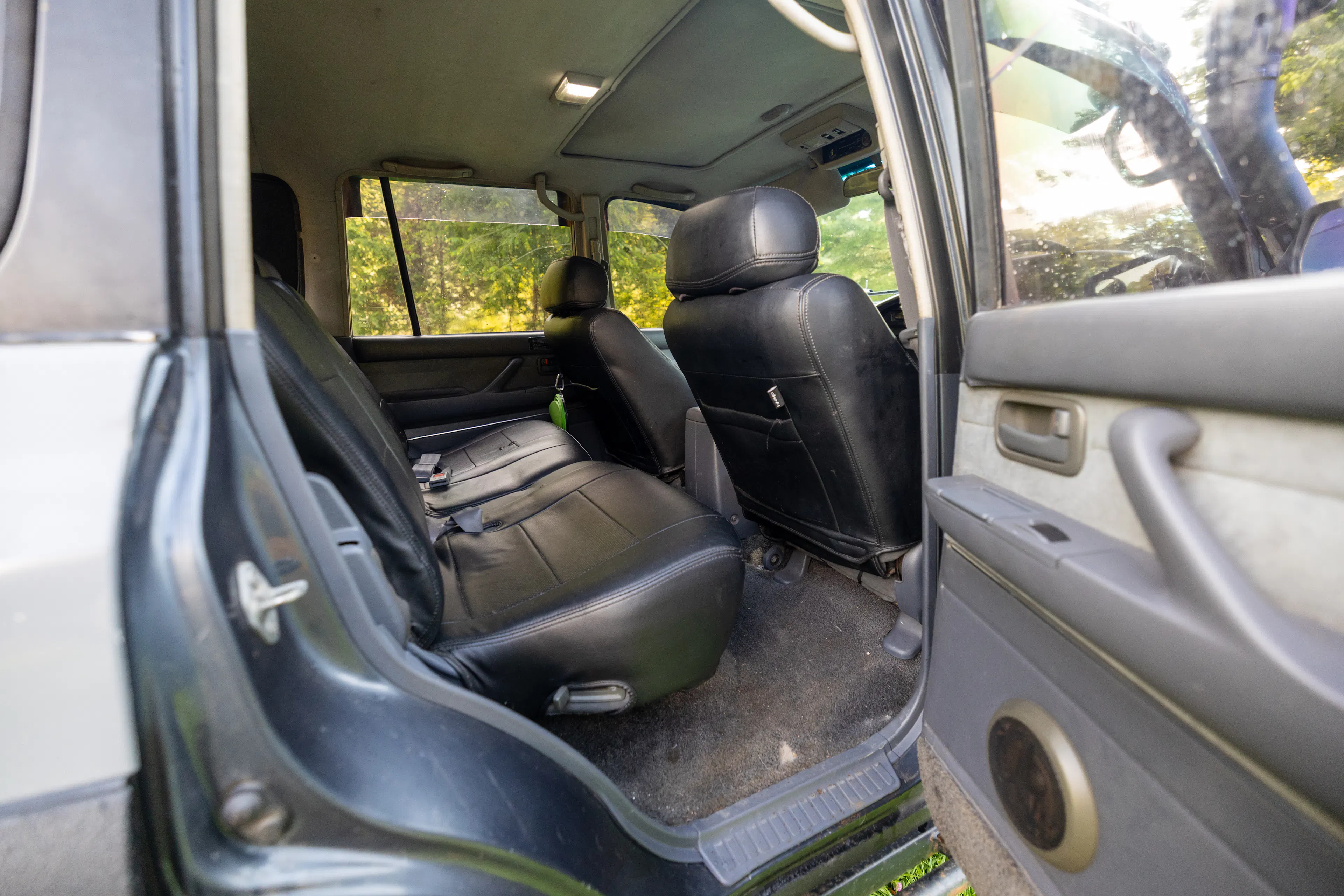 1990 Toyota Land Cruiser VX Limited driver side rear seat