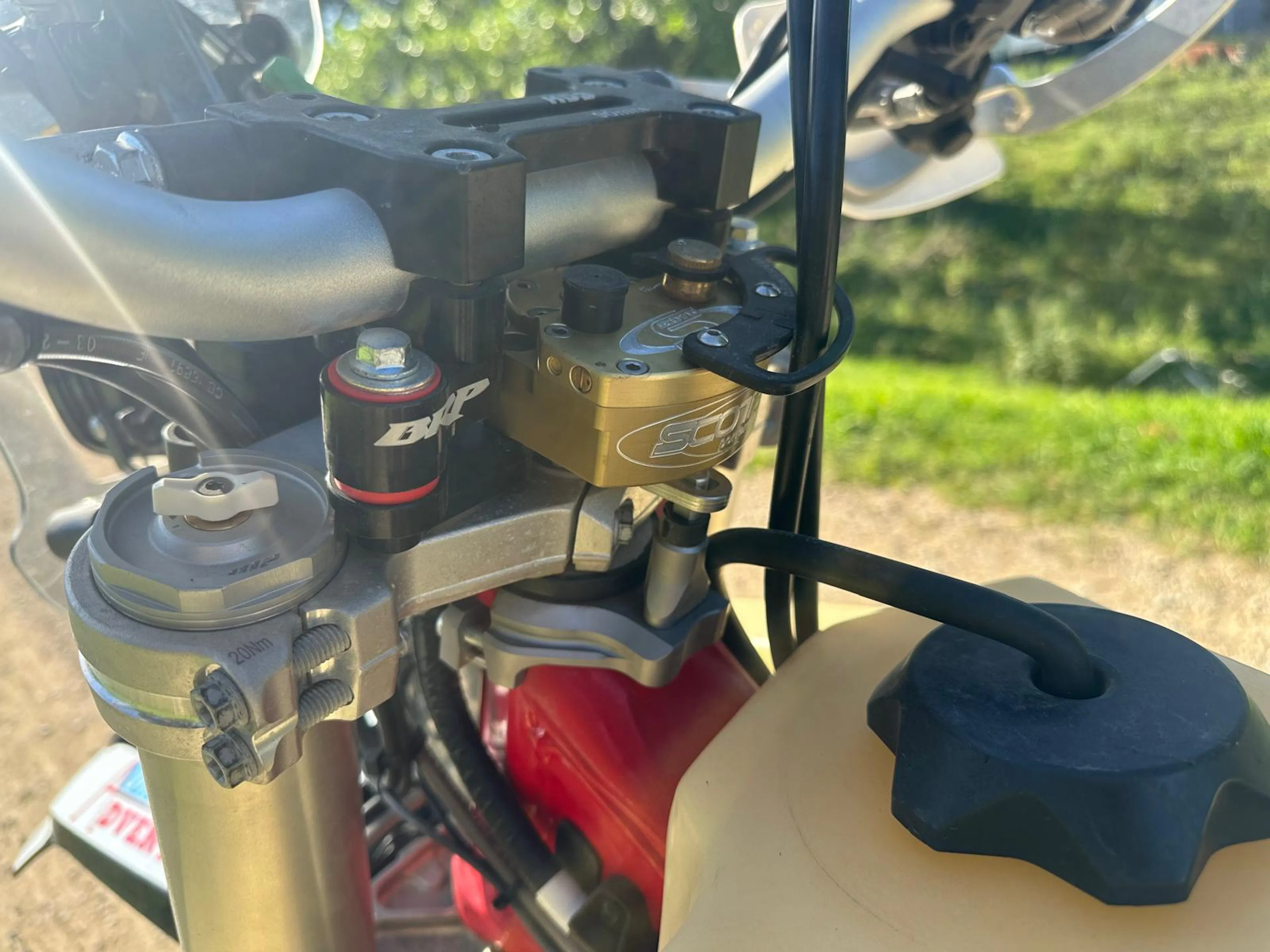 2024 GasGas ES500F steering damper low 