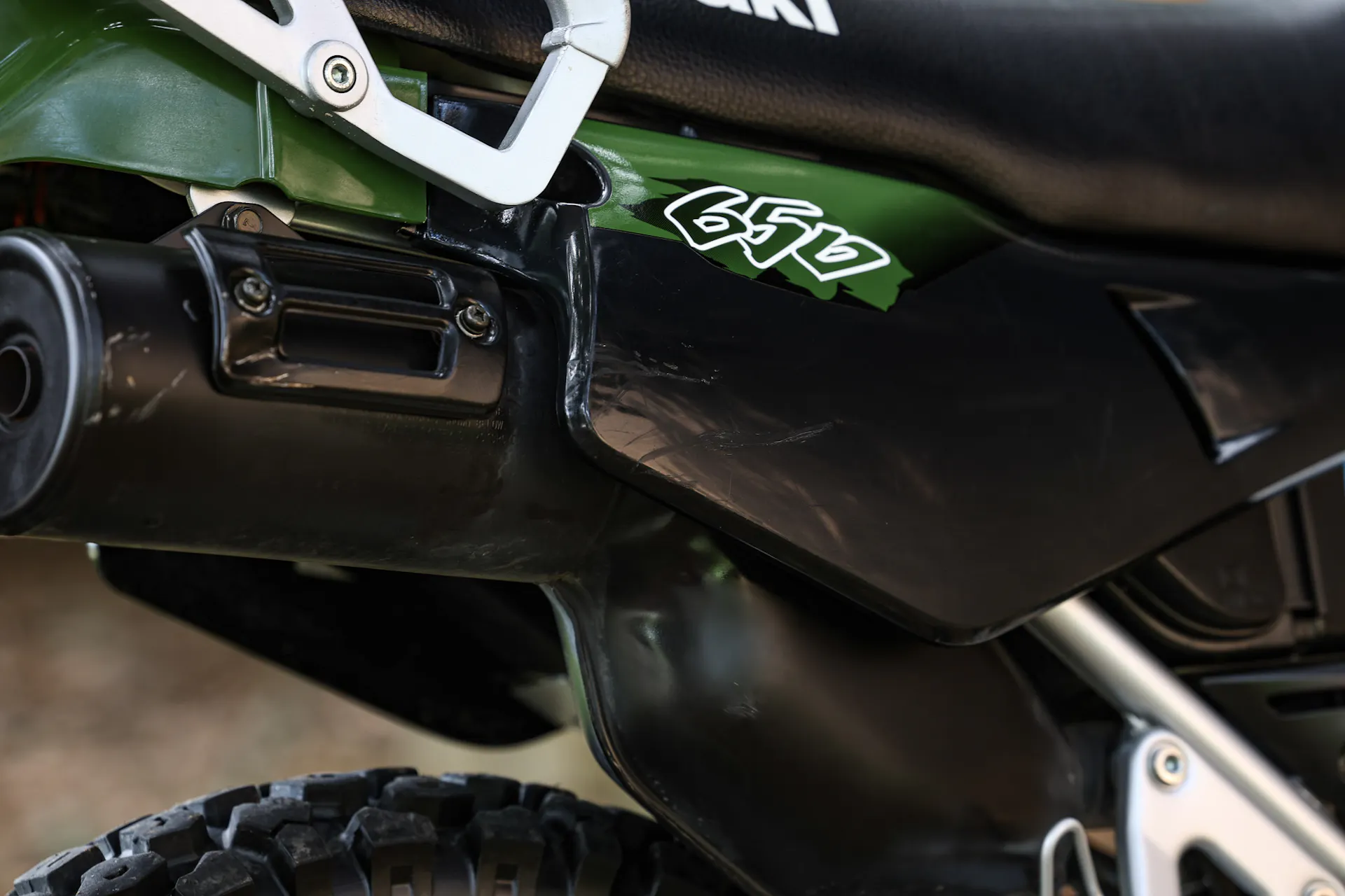 2003 Kawasaki KLR 650 muffler close