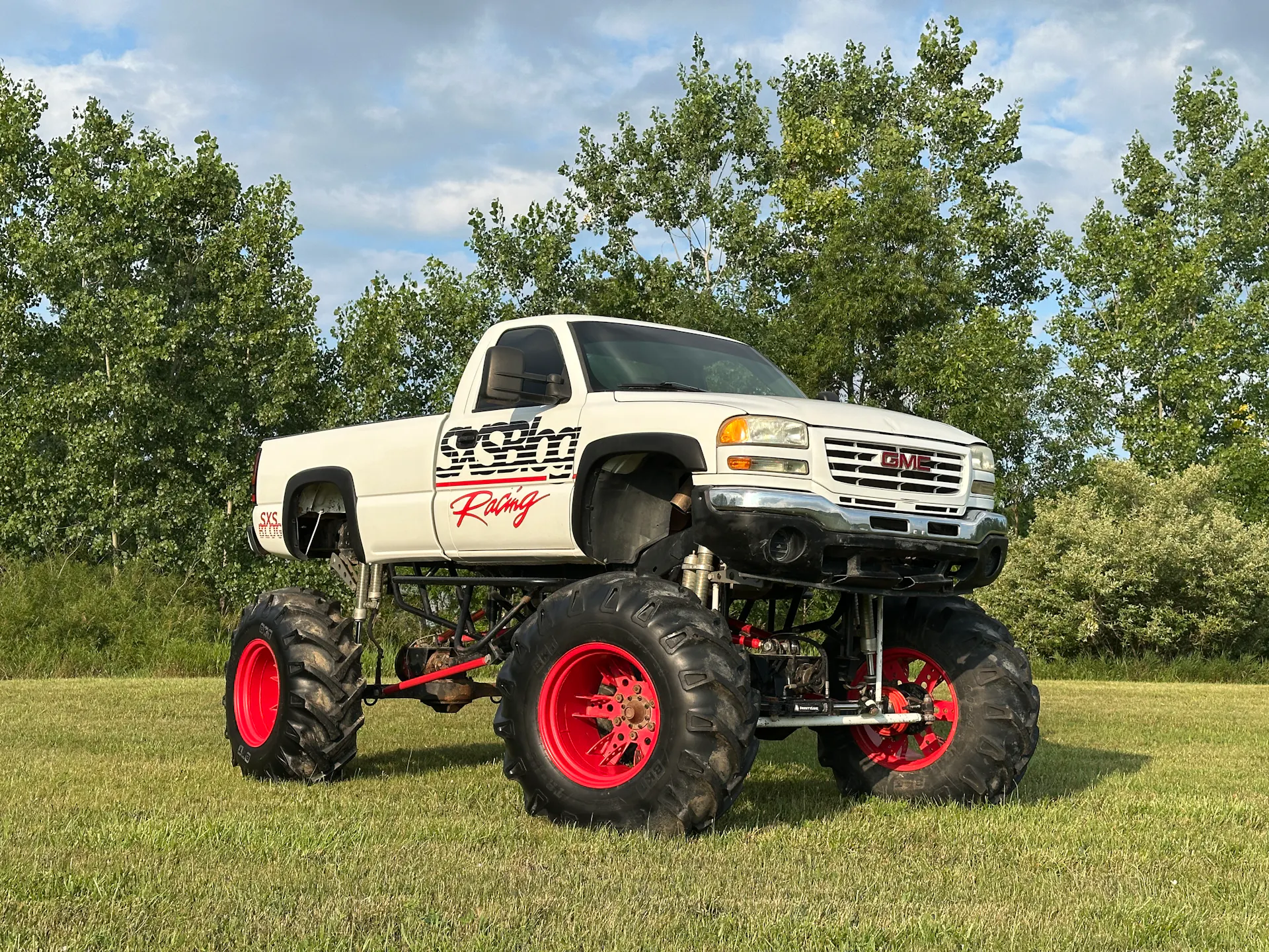 2004 GMC Sierra SXS Blog front passenger 3/4