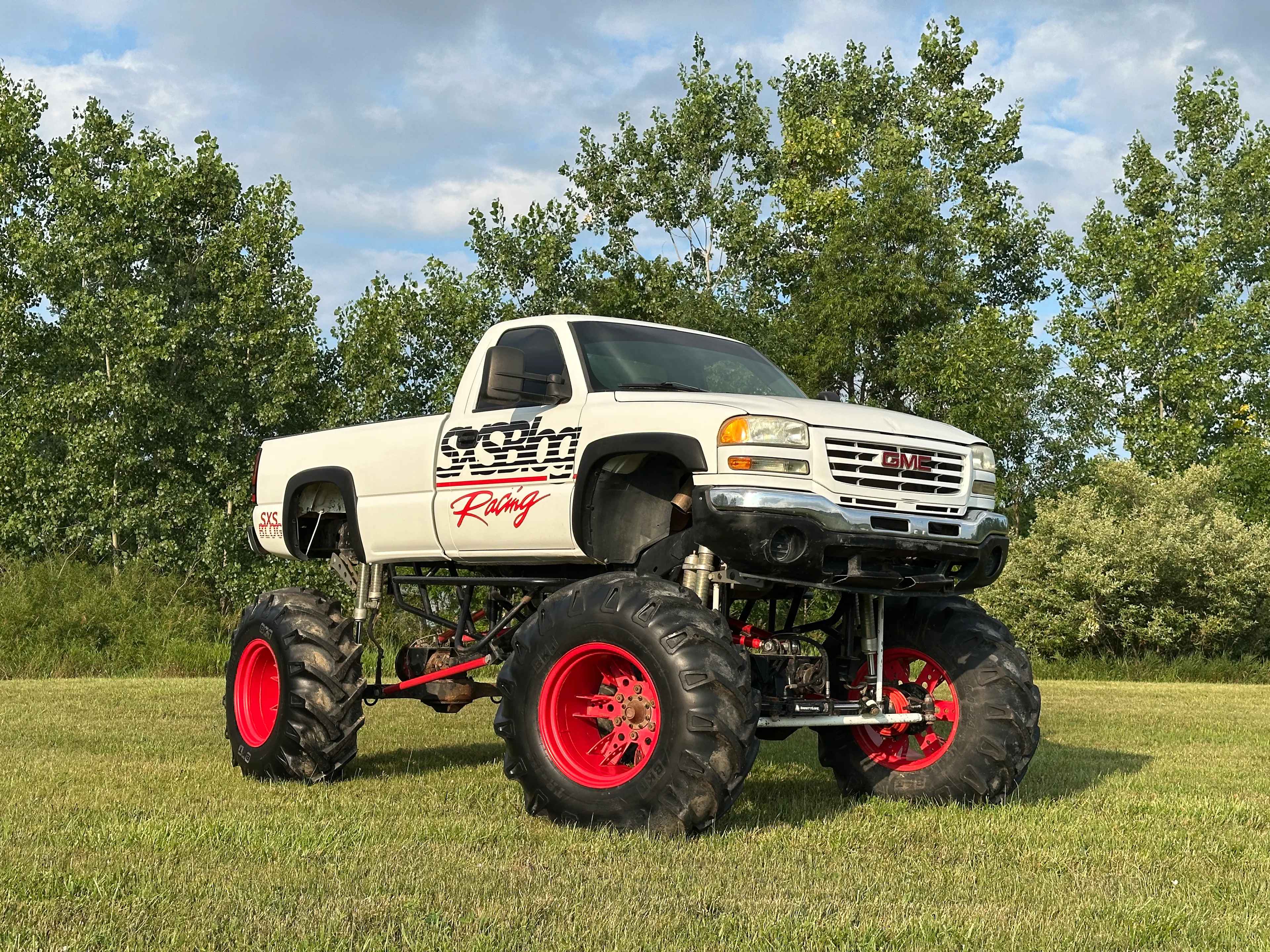 2004 GMC Sierra SXS Blog front passenger 3/4