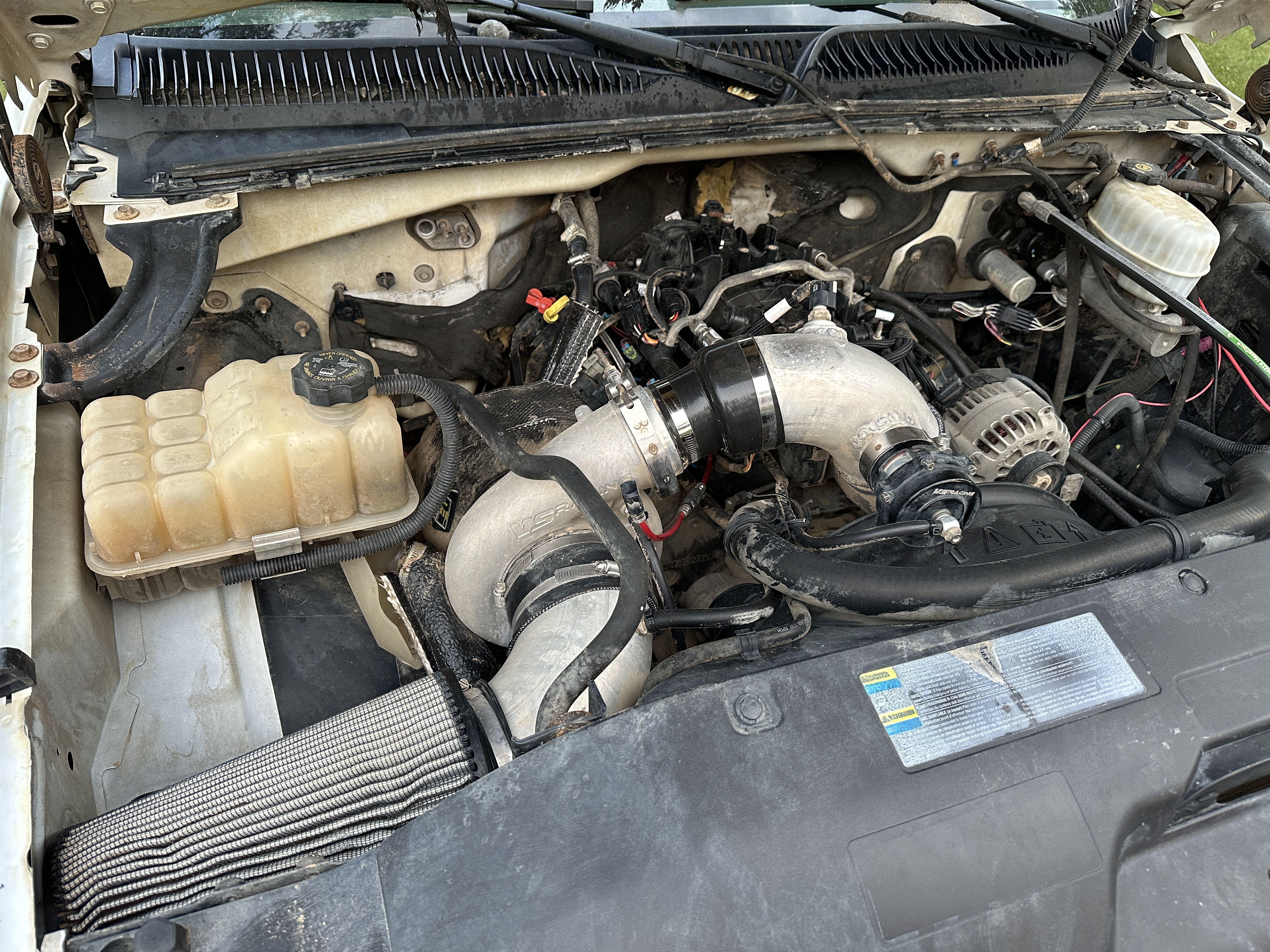 2004 GMC Sierra SXS Blog LS engine