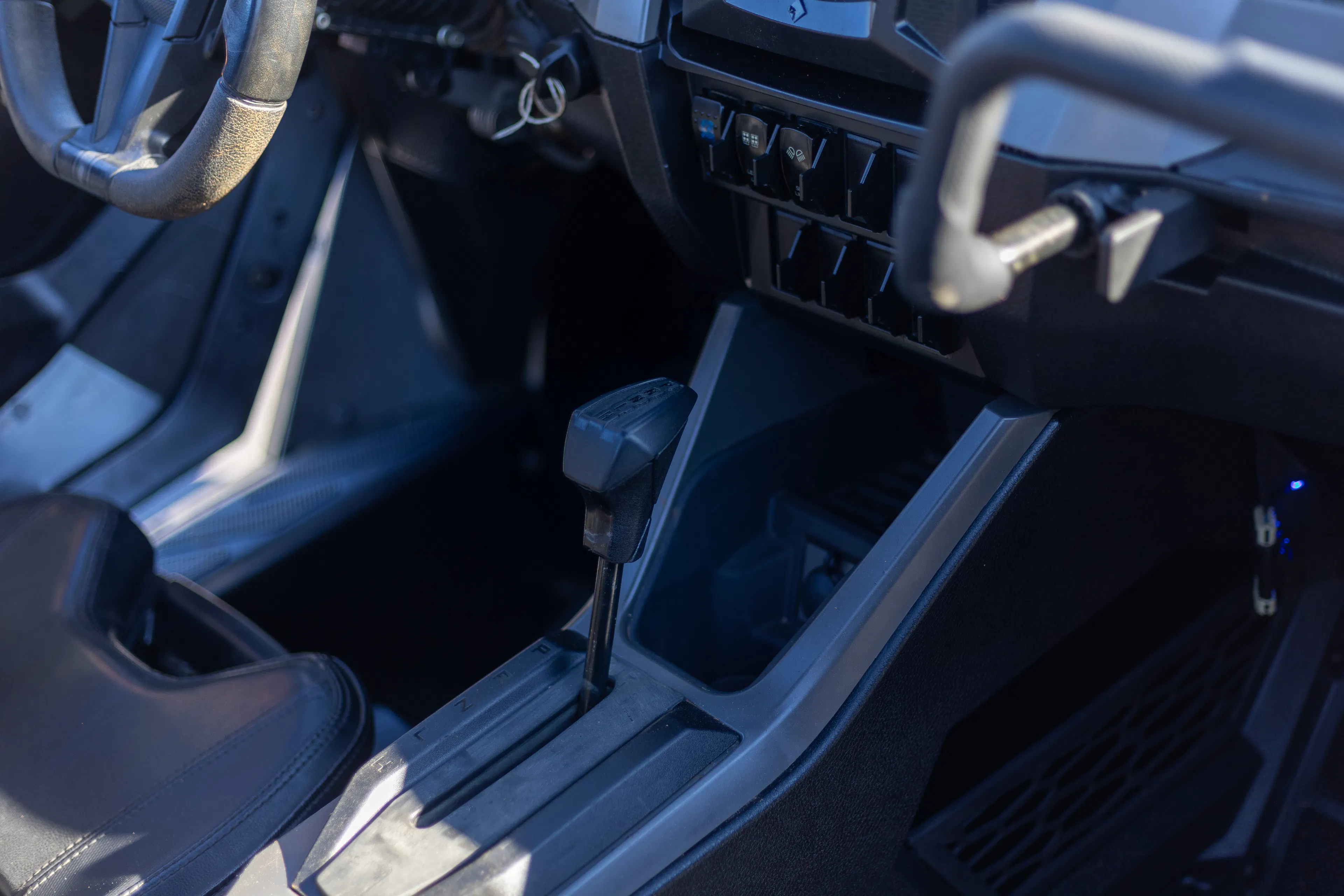 2023 Polaris RZR Pro XP shifter