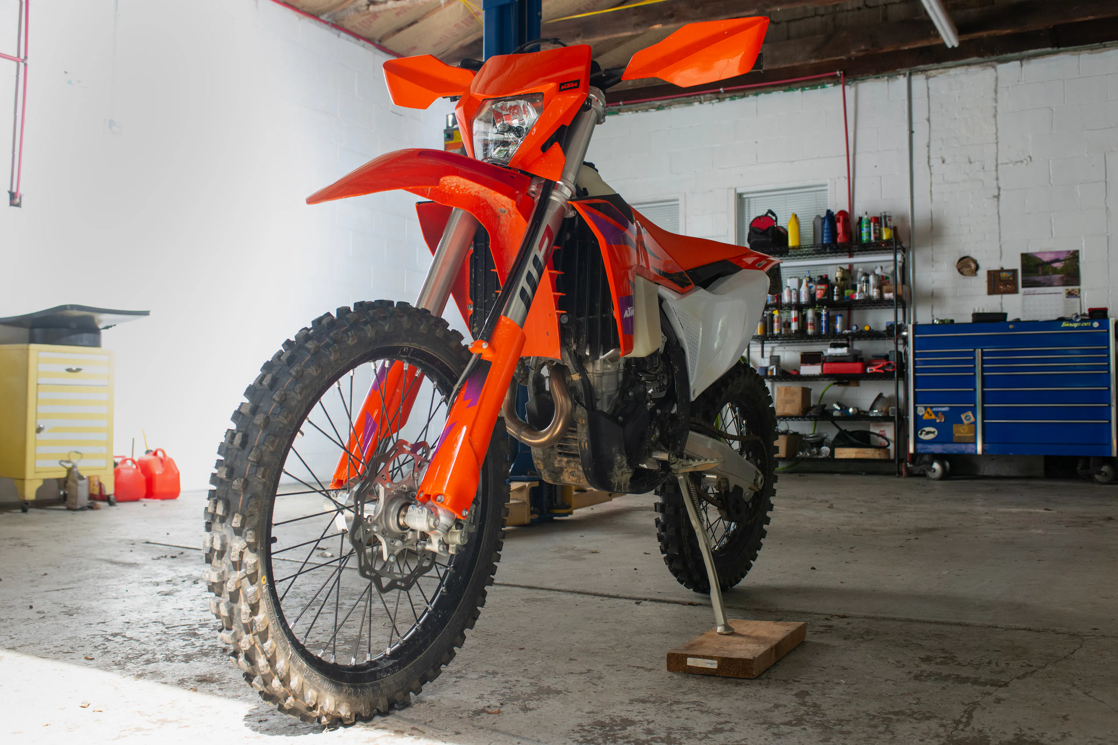 2024 KTM 350 XW-F low left 3/4