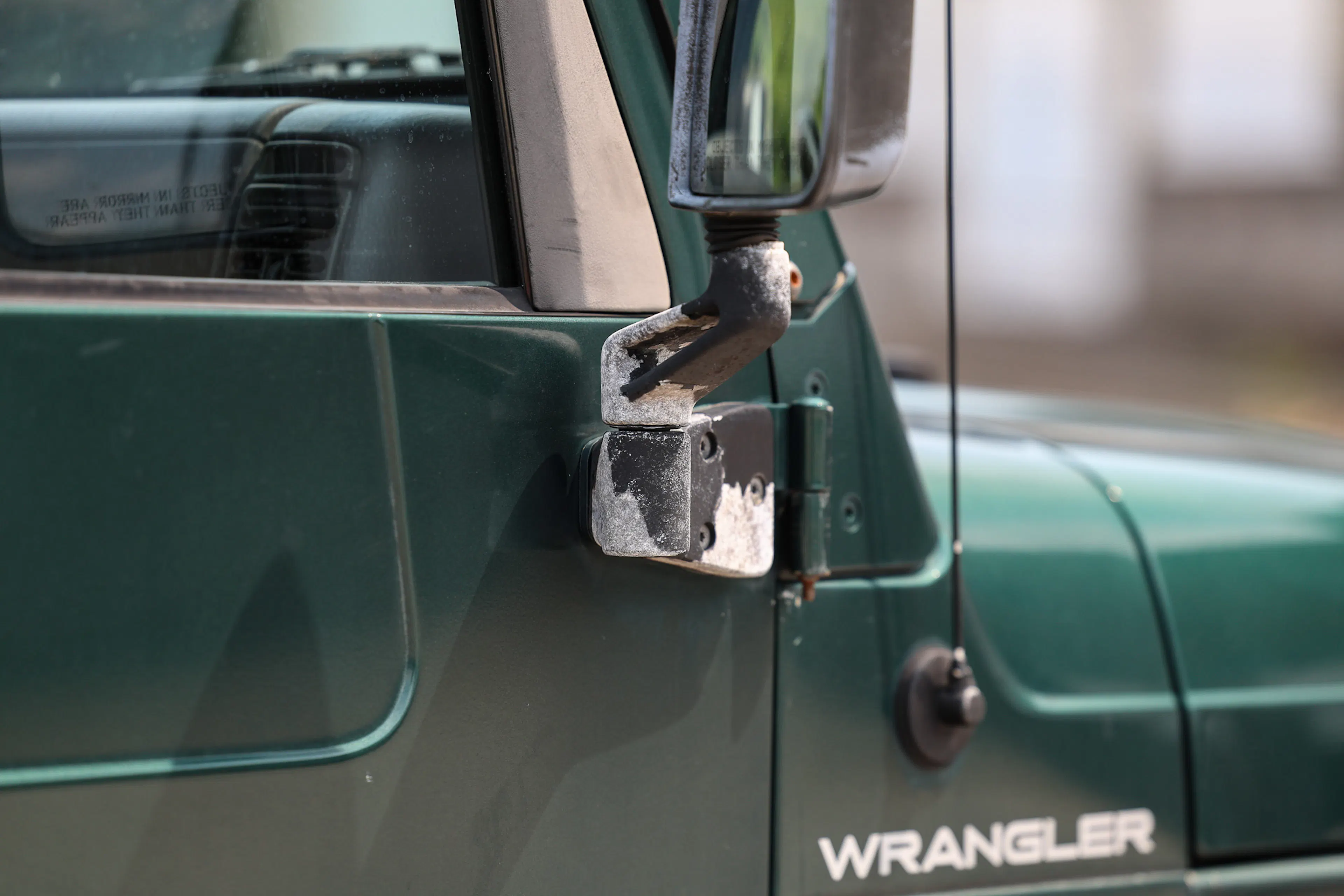 1999 Jeep Wrangler Sport passenger mirror