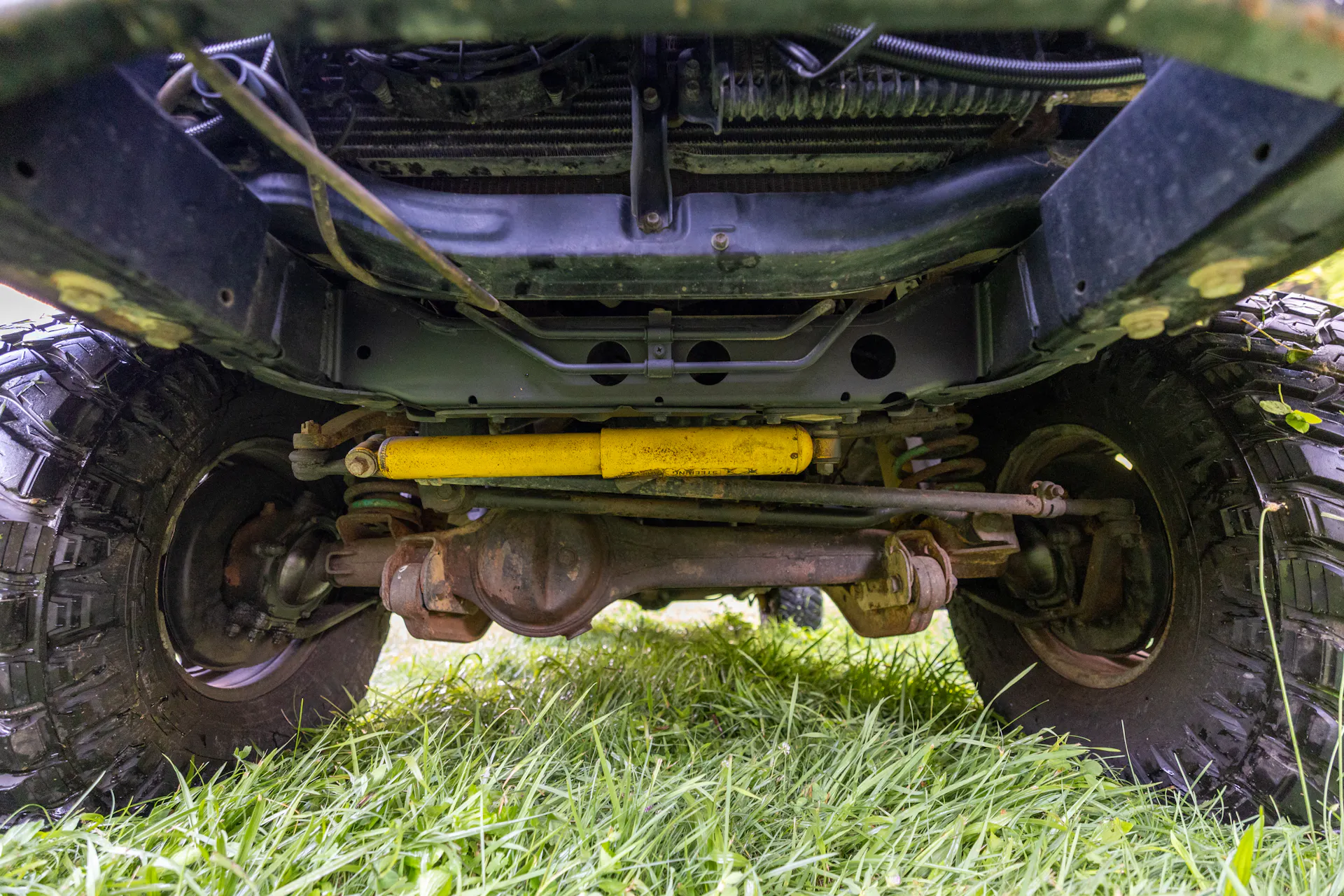 1990 Toyota Land Cruiser VX Limited rear frame