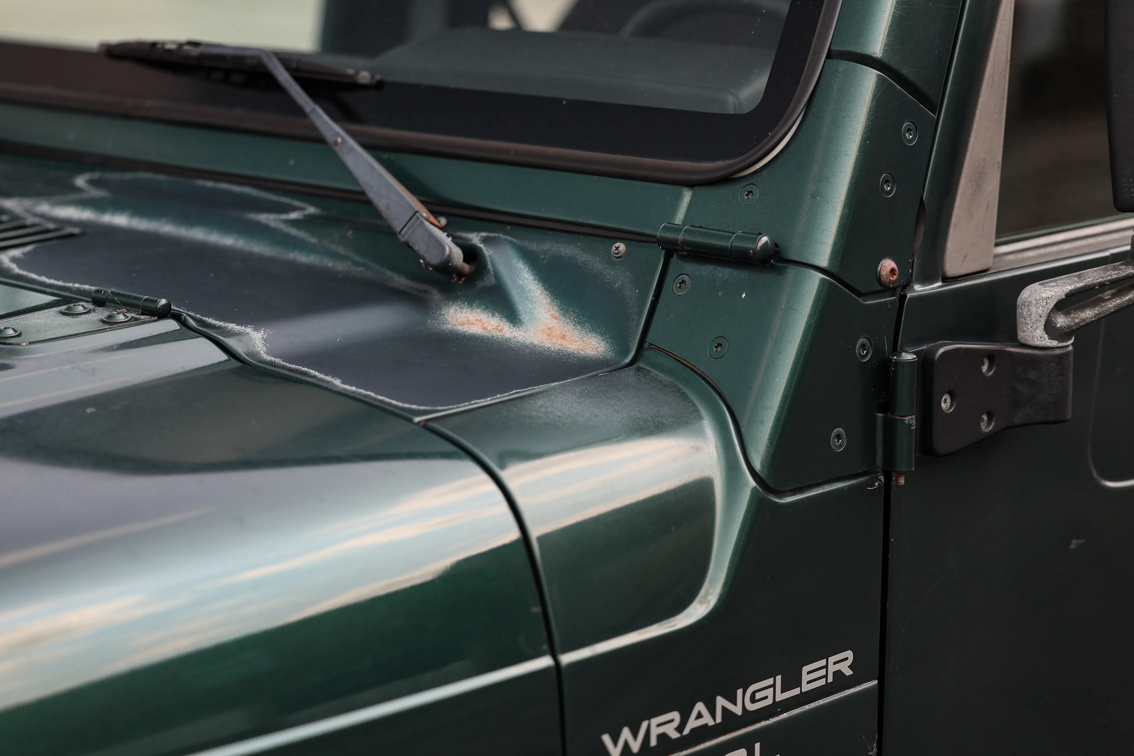 1999 Jeep Wrangler Sport cowl