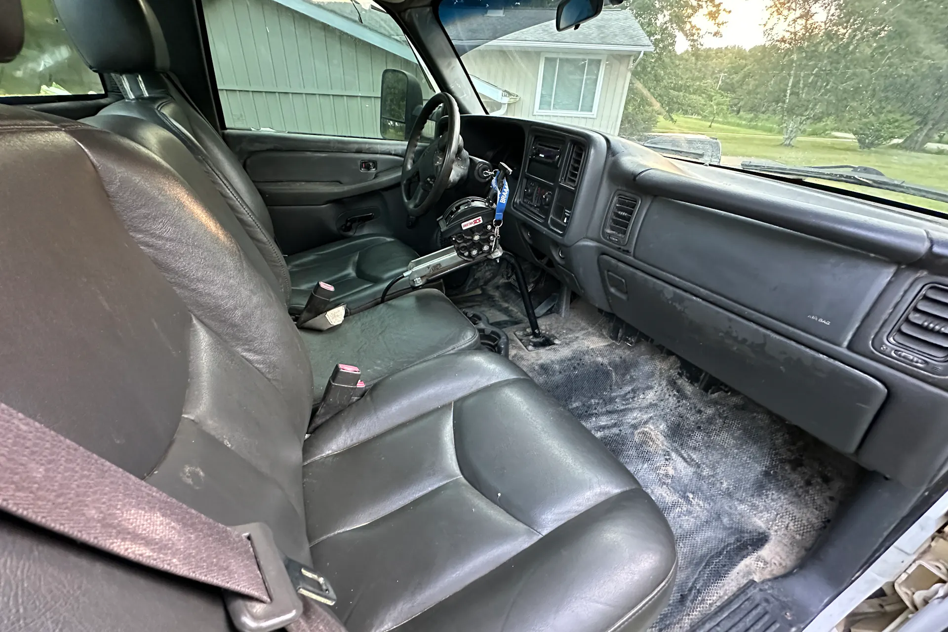 2004 GMC Sierra SXS Blog passenger side interior